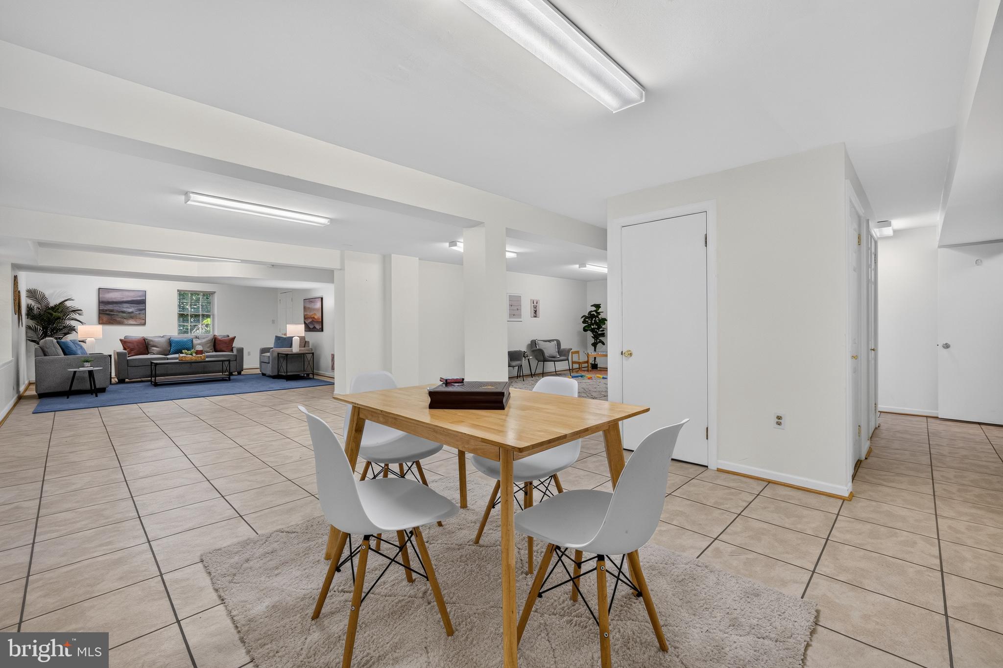 HICKORY MEADOW - Residential