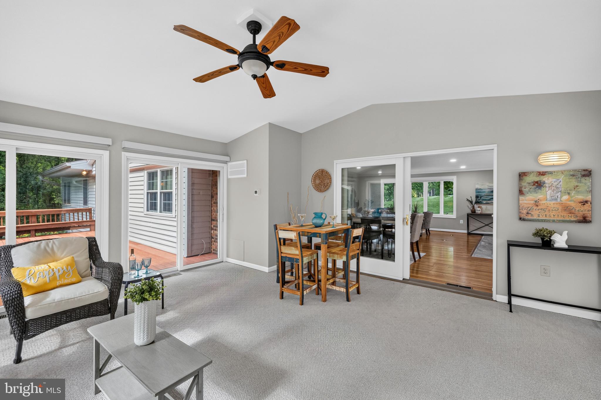 HICKORY MEADOW - Residential
