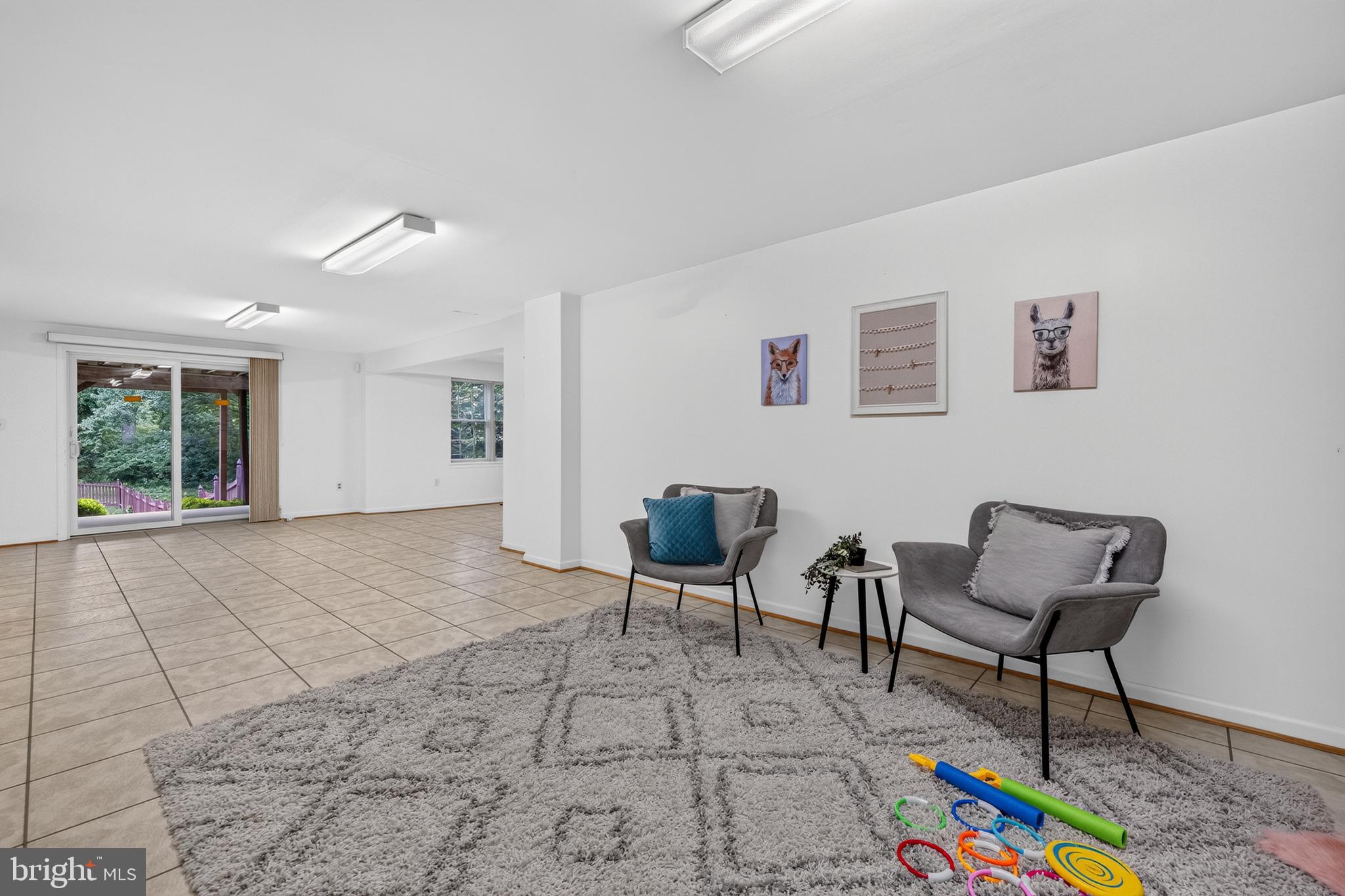 HICKORY MEADOW - Residential