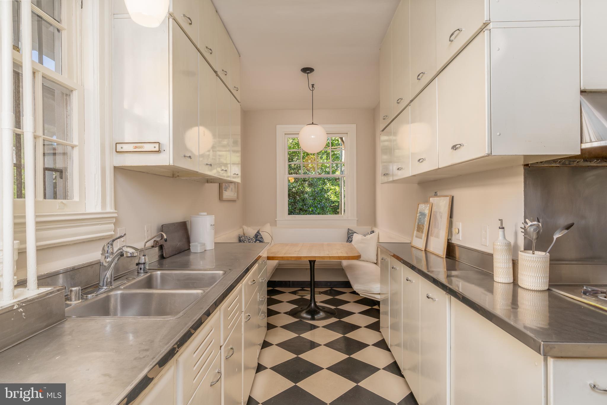 CLEVELAND PARK - Residential