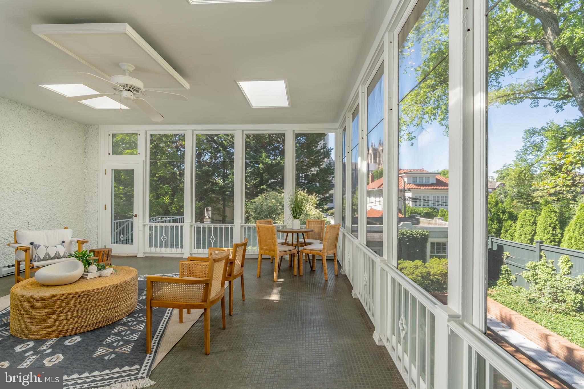 CLEVELAND PARK - Residential