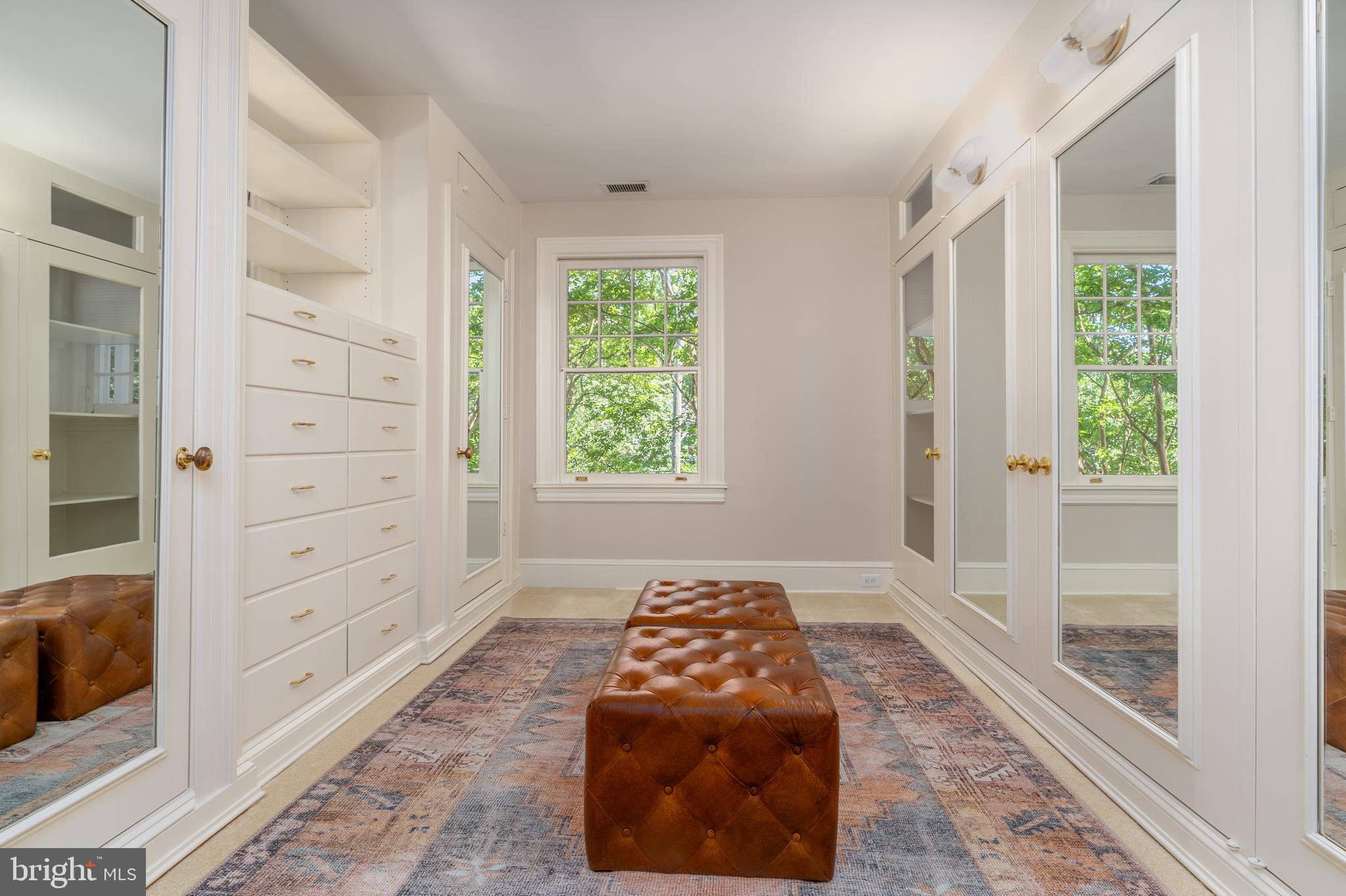 CLEVELAND PARK - Residential