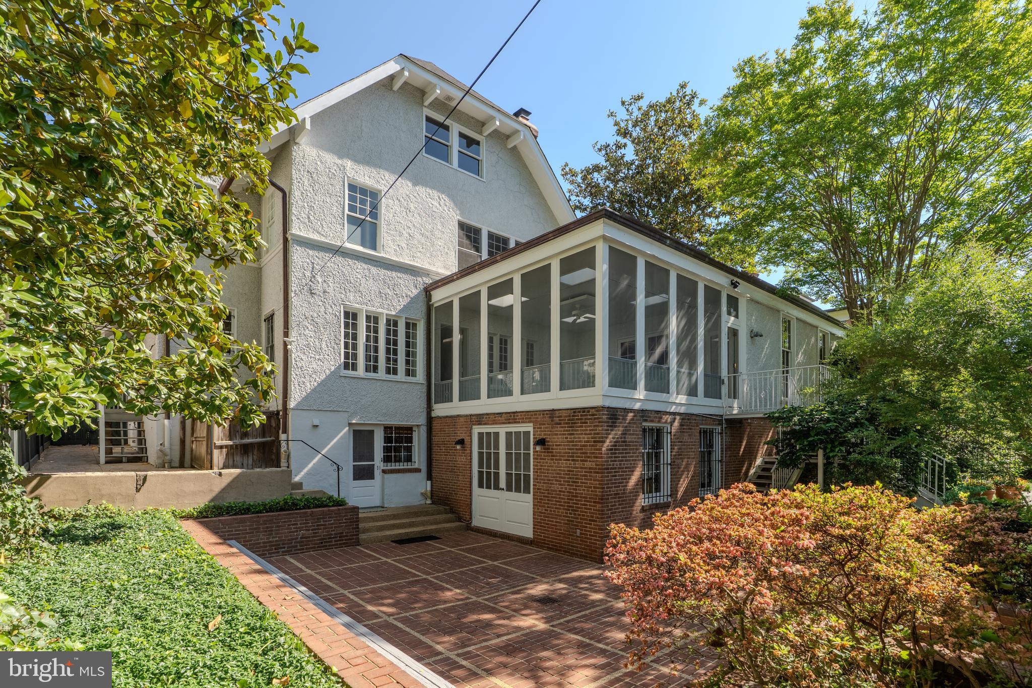 CLEVELAND PARK - Residential