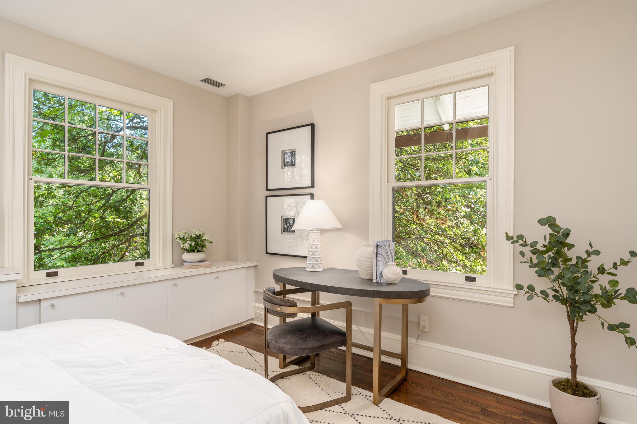 CLEVELAND PARK - Residential