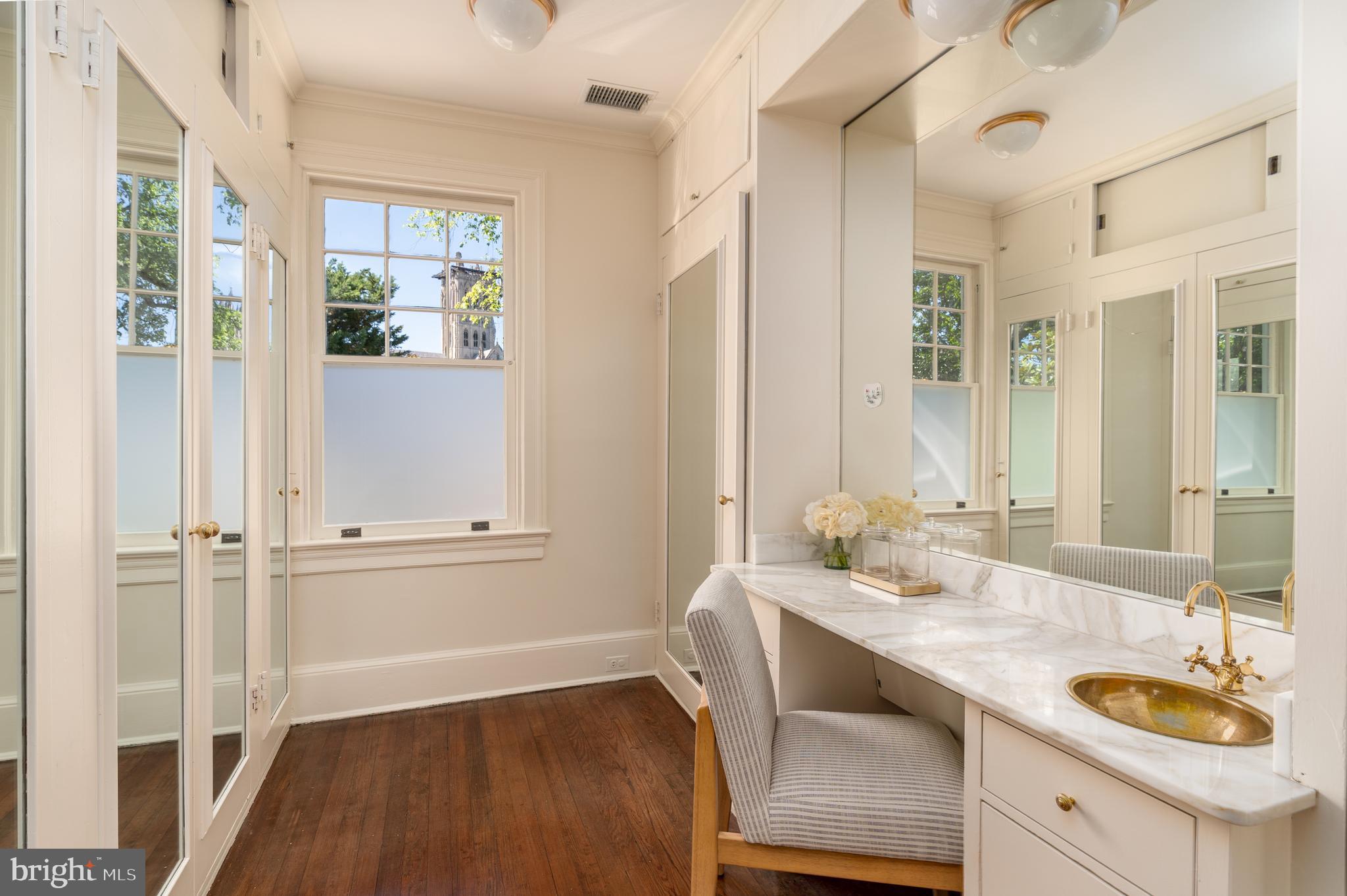 CLEVELAND PARK - Residential