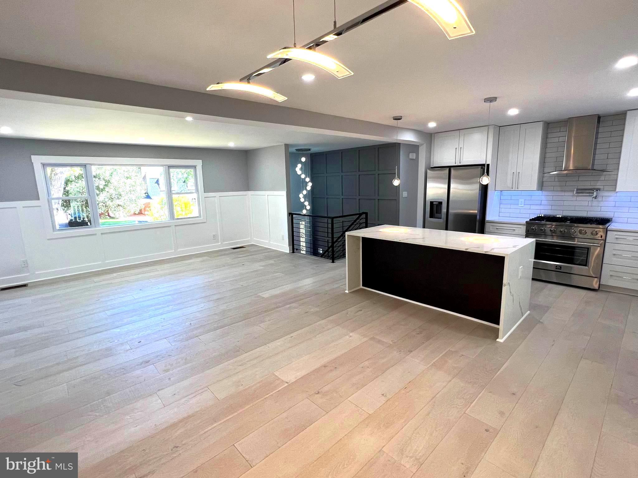 MT VERNON HILLS - Residential