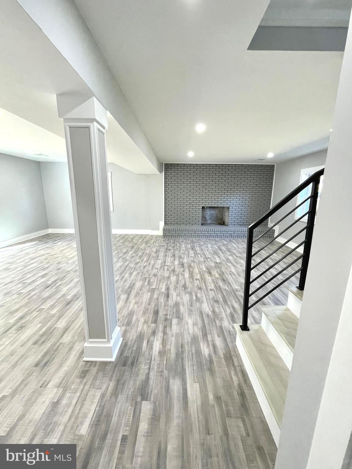 MT VERNON HILLS - Residential