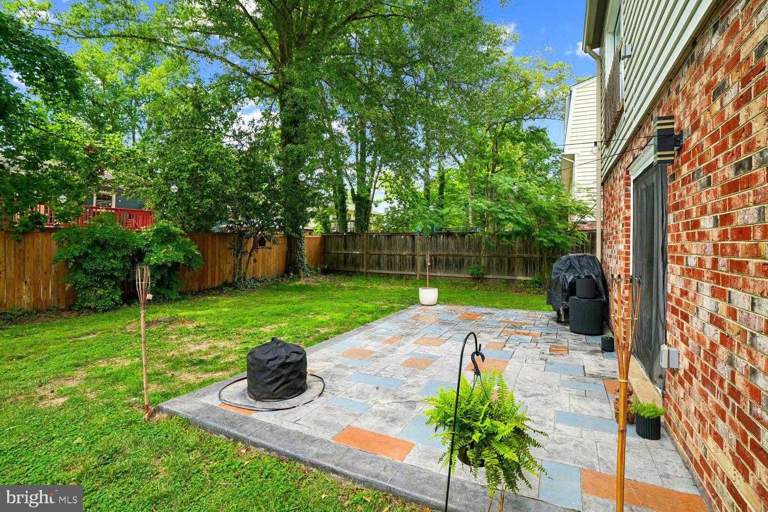 MT VERNON HILLS - Residential