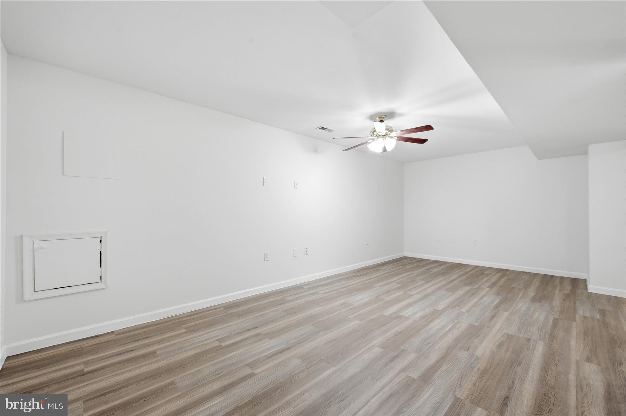 INWOOD MEADOWS - Residential