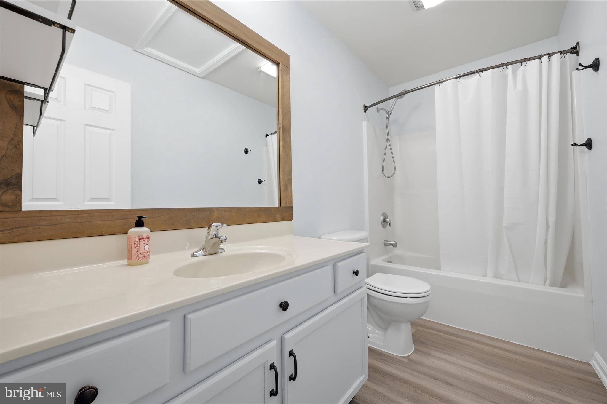 INWOOD MEADOWS - Residential