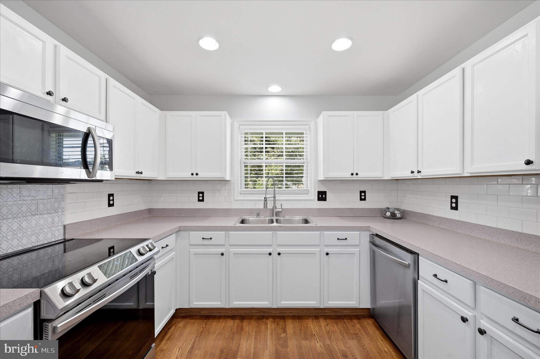 INWOOD MEADOWS - Residential