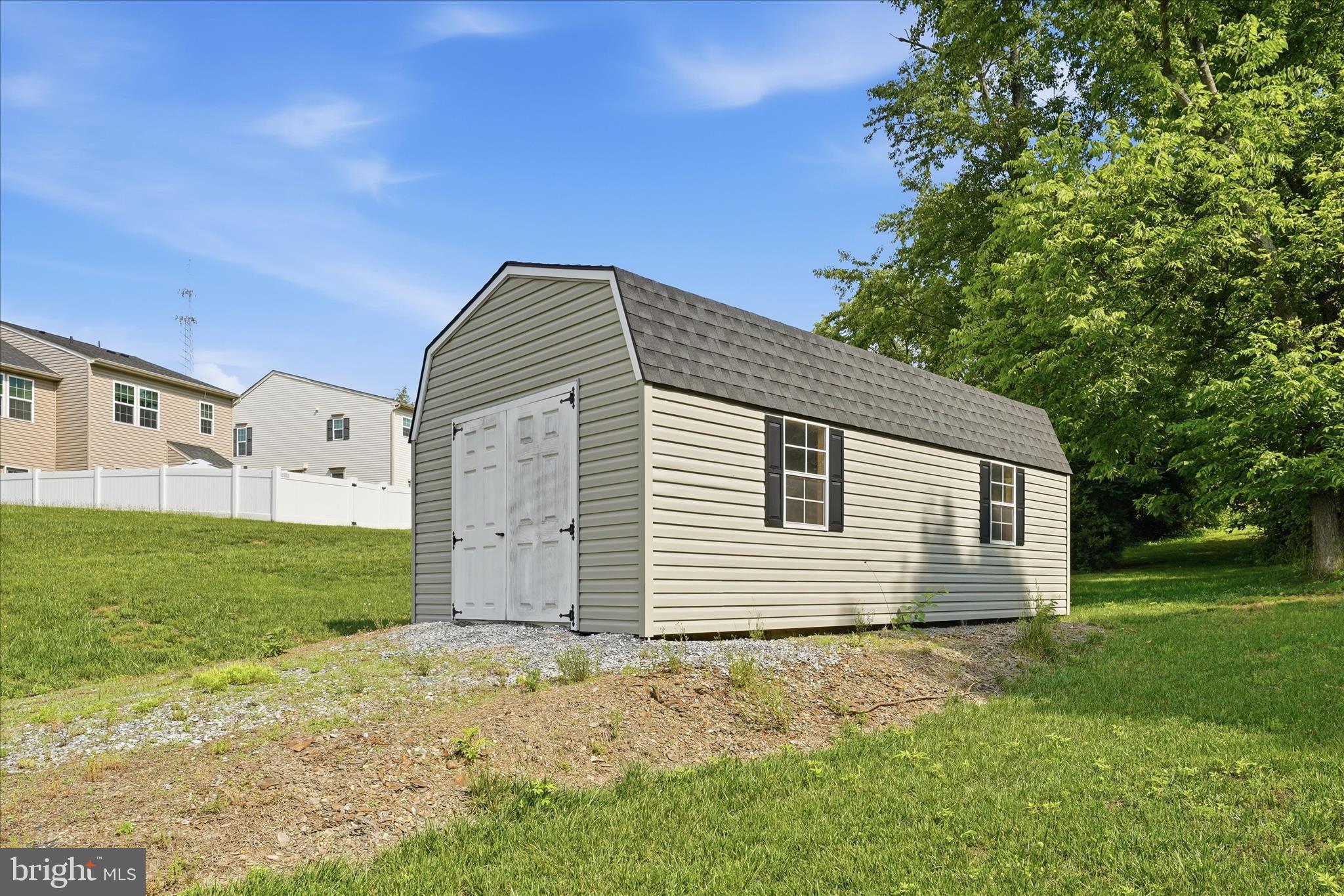 BROOKFIELD - Residential