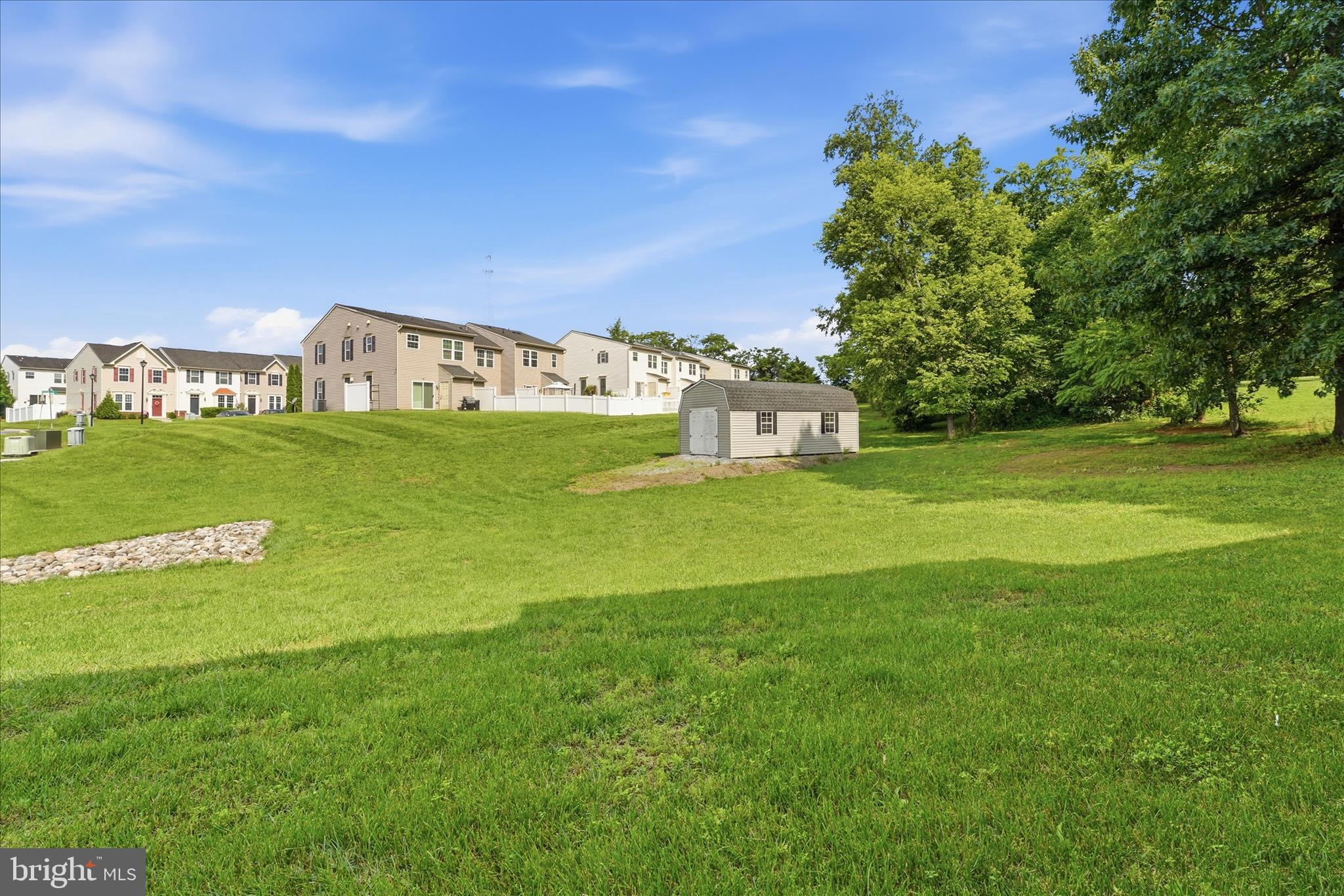 BROOKFIELD - Residential