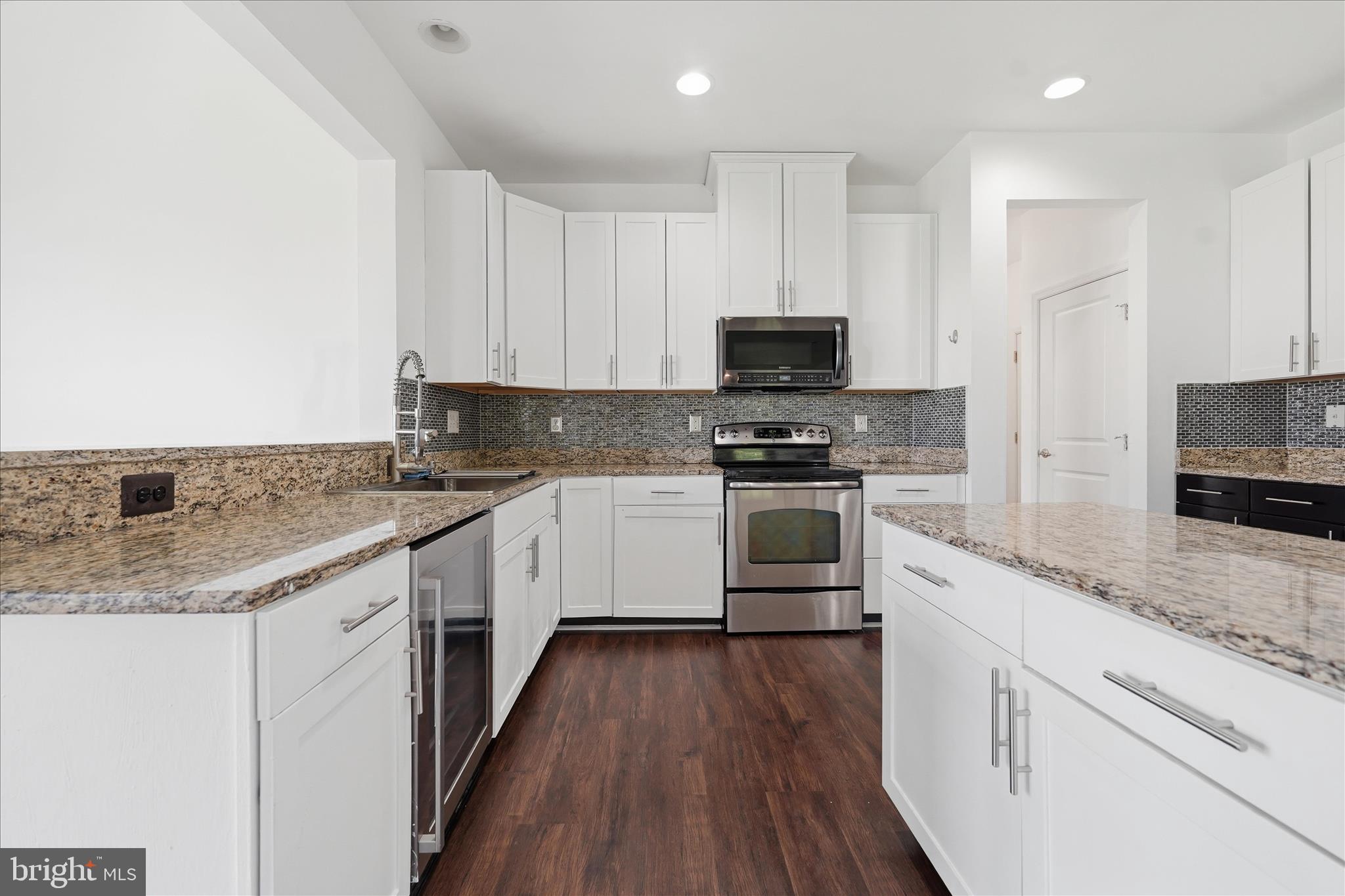 BROOKFIELD - Residential