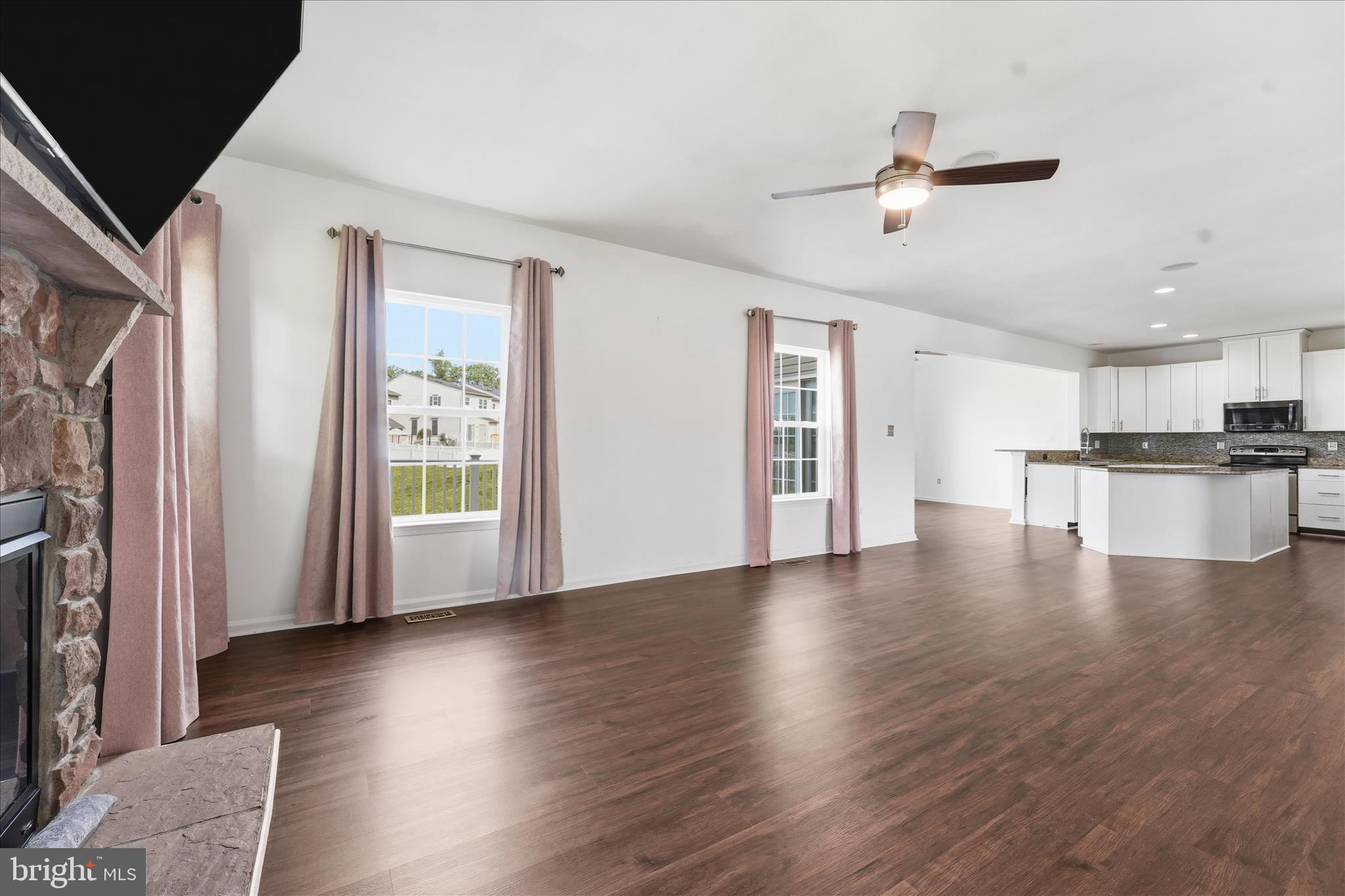 BROOKFIELD - Residential