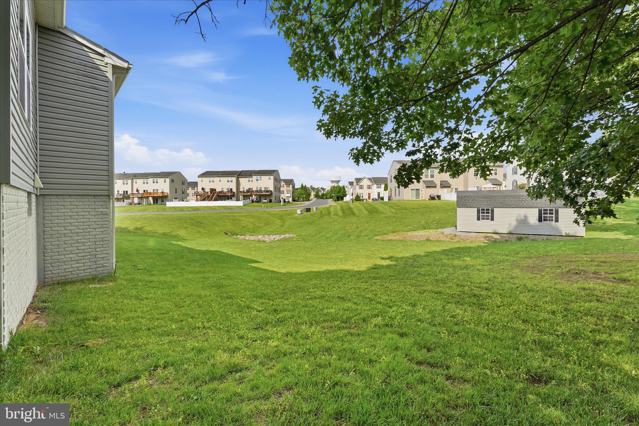 BROOKFIELD - Residential