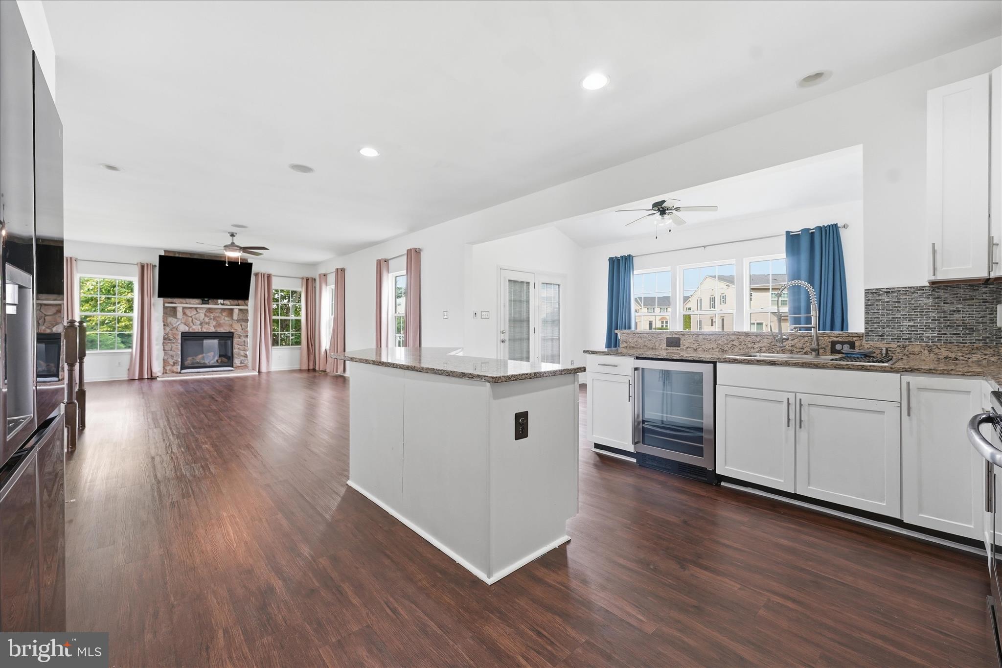 BROOKFIELD - Residential