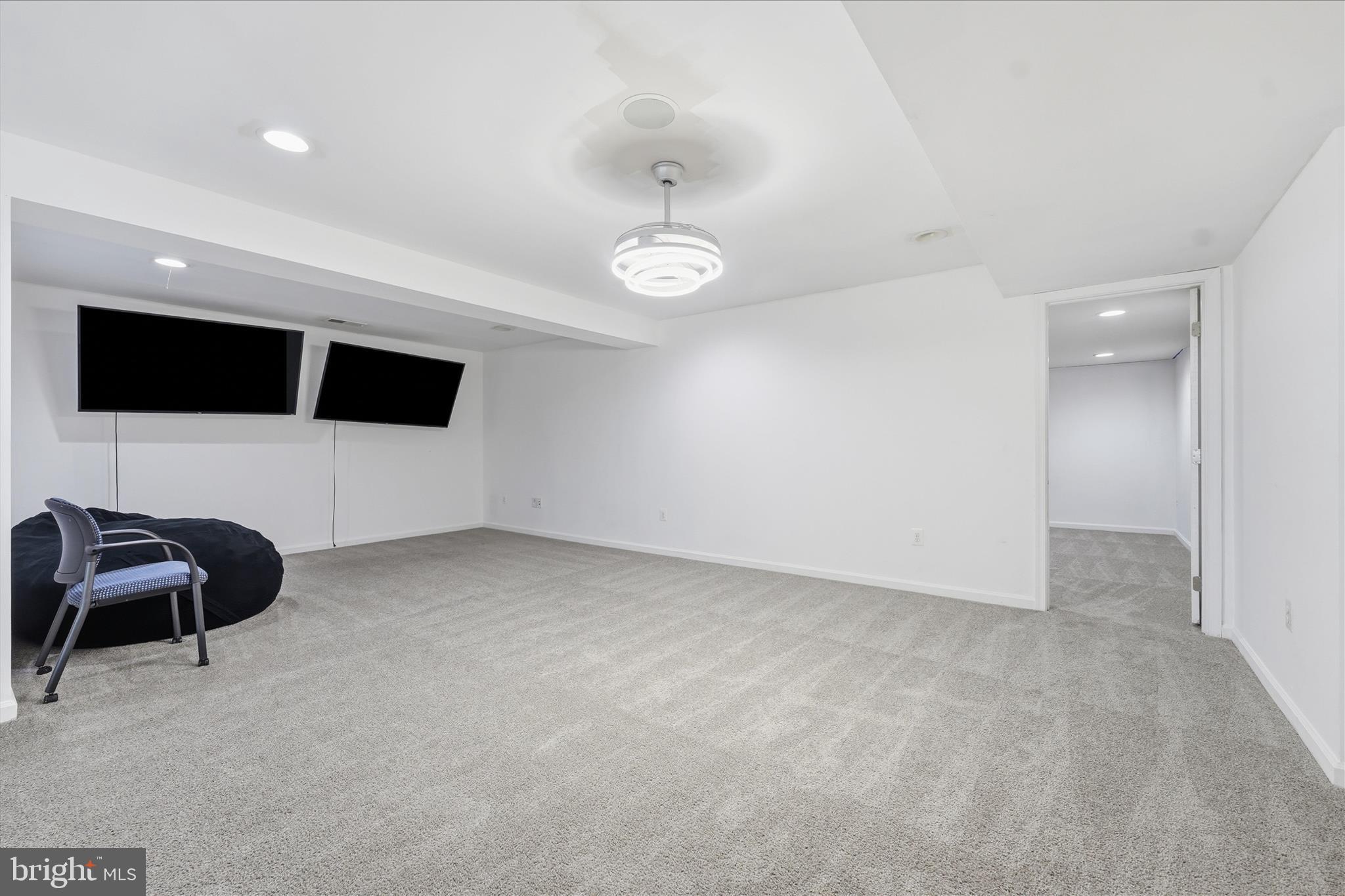 BROOKFIELD - Residential