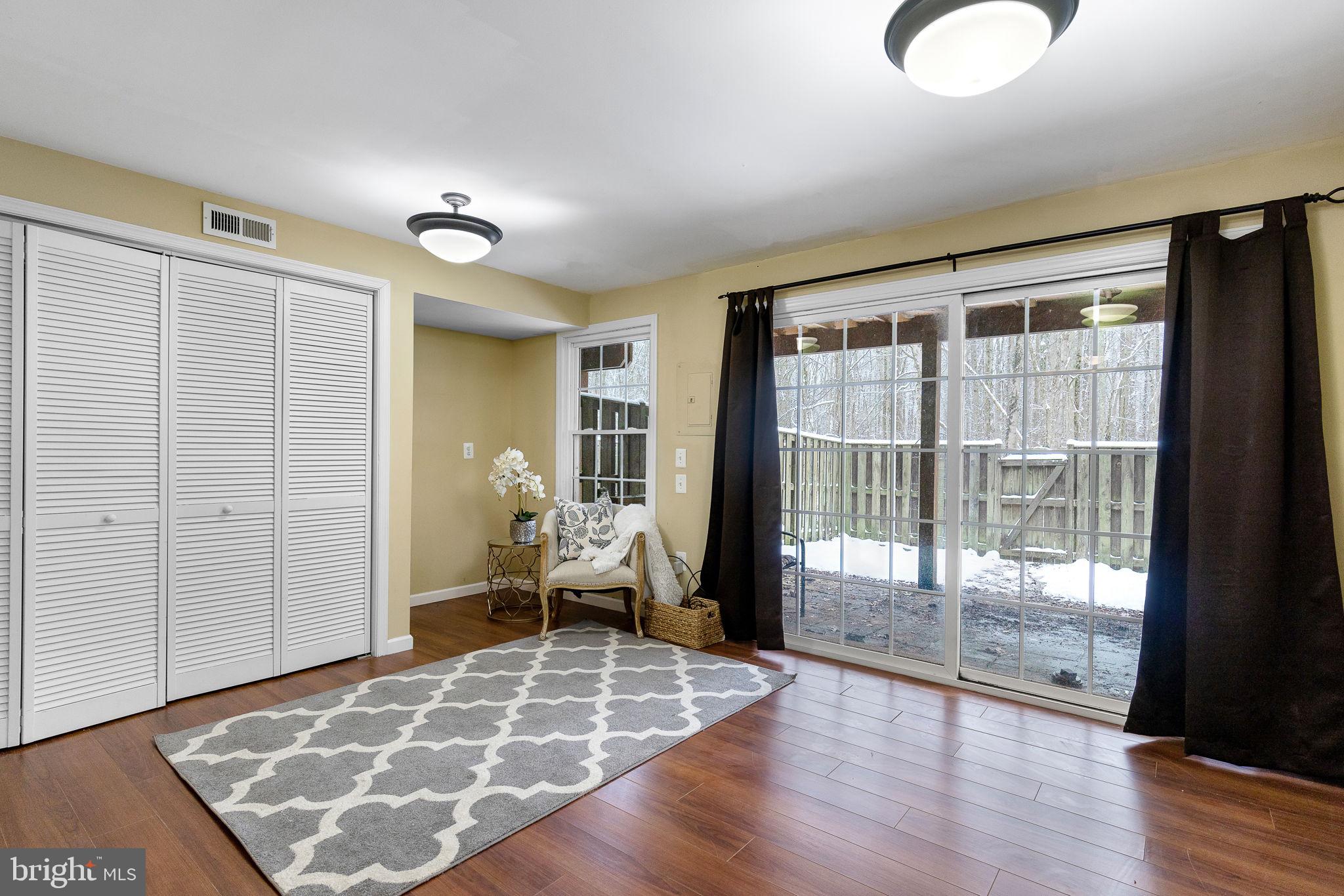 WOODSTONE - Residential