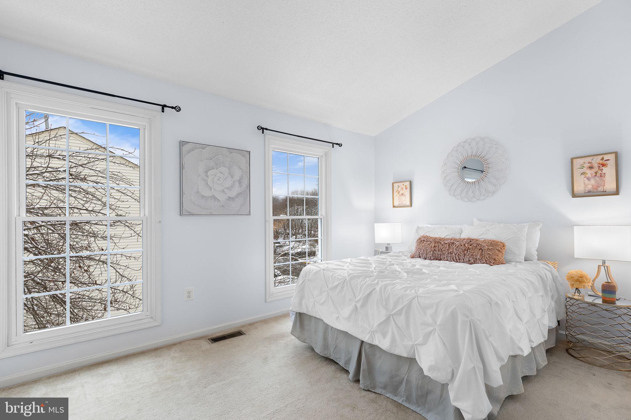 WOODSTONE - Residential