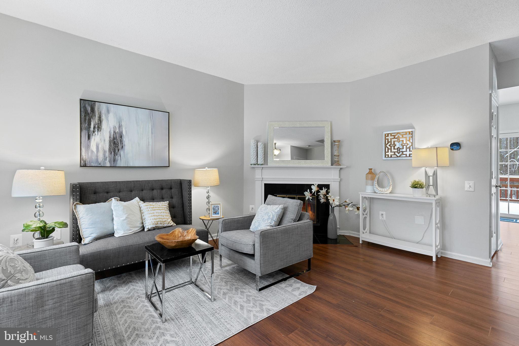 WOODSTONE - Residential