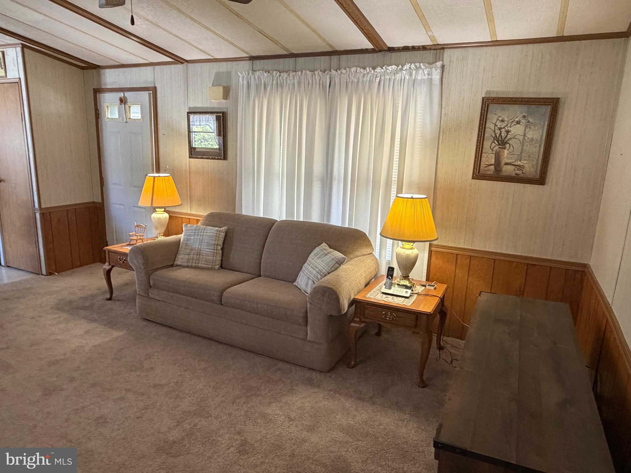 MURRAY MANOR - Residential