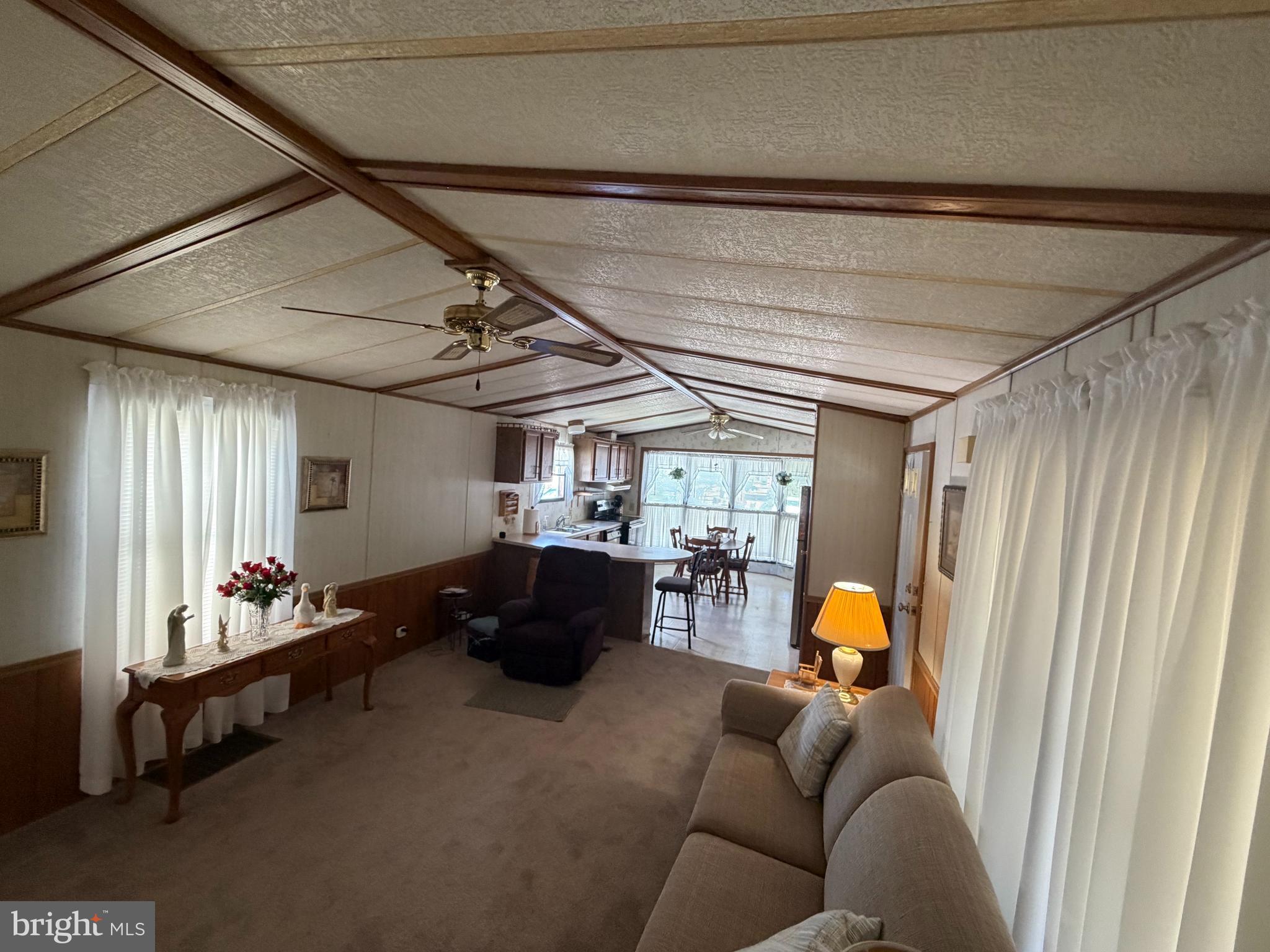 MURRAY MANOR - Residential