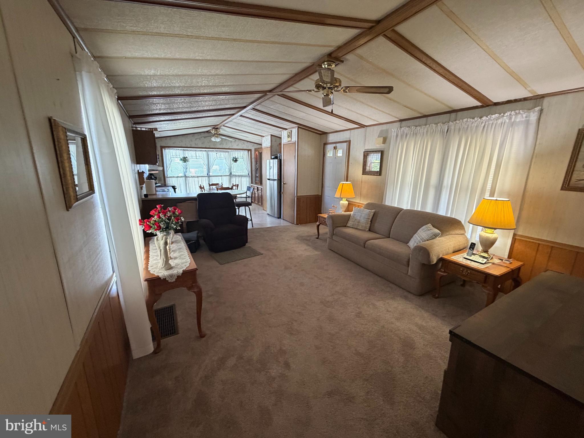 MURRAY MANOR - Residential