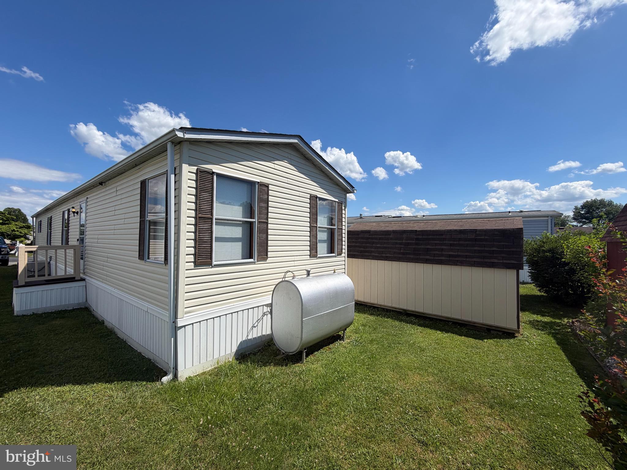 MURRAY MANOR - Residential