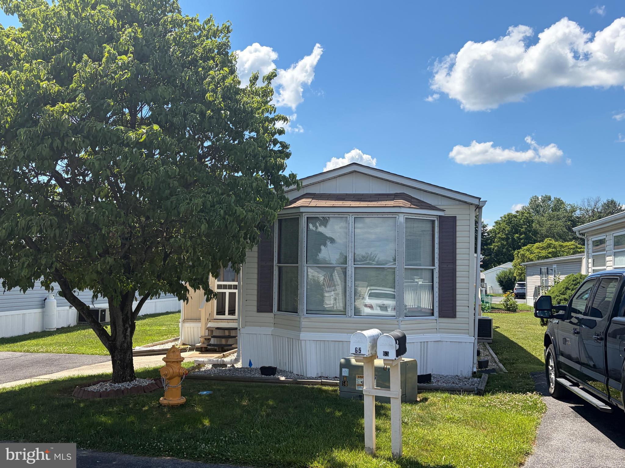 MURRAY MANOR - Residential