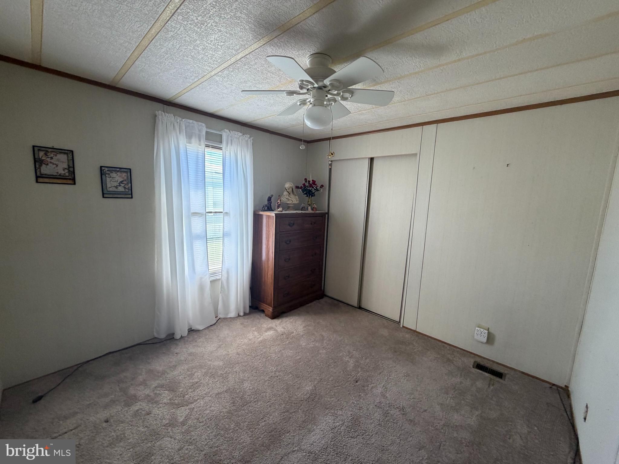 MURRAY MANOR - Residential