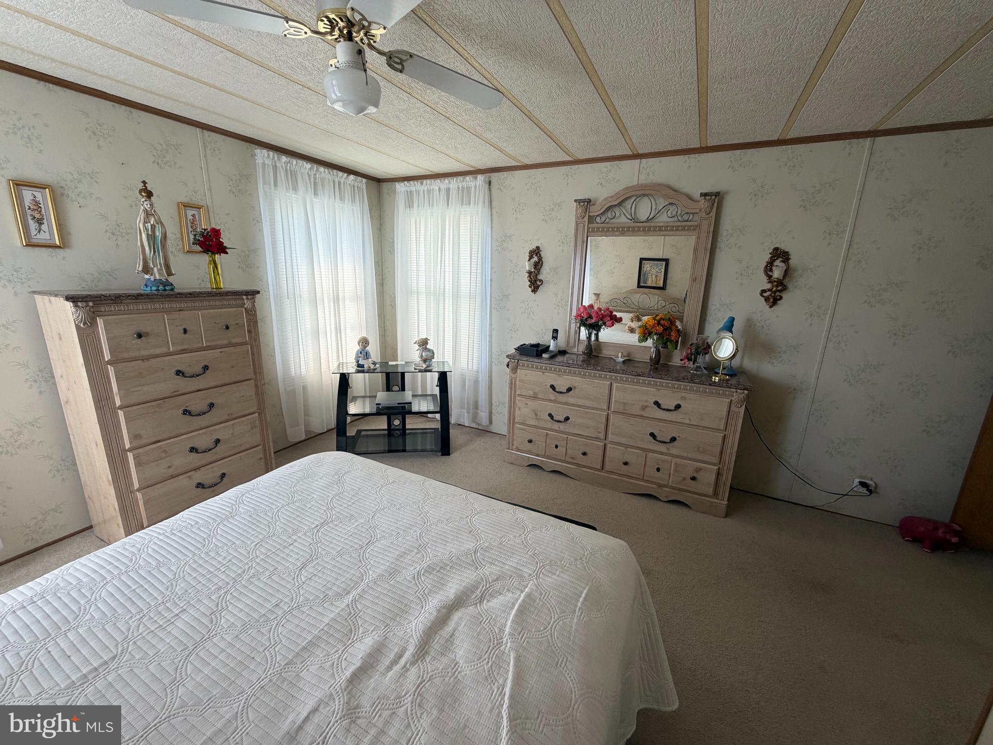 MURRAY MANOR - Residential