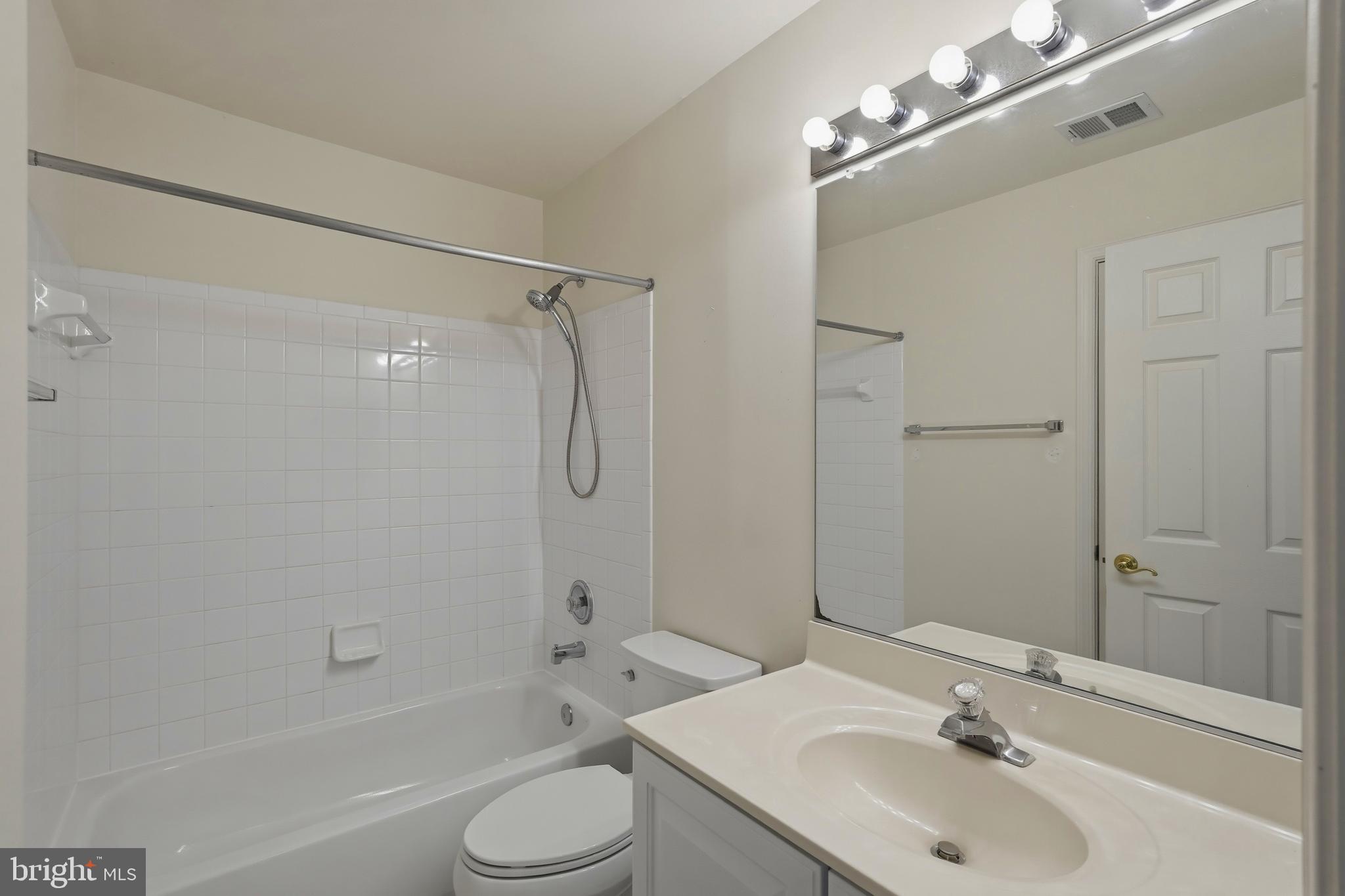 POTOMAC STATION - Residential