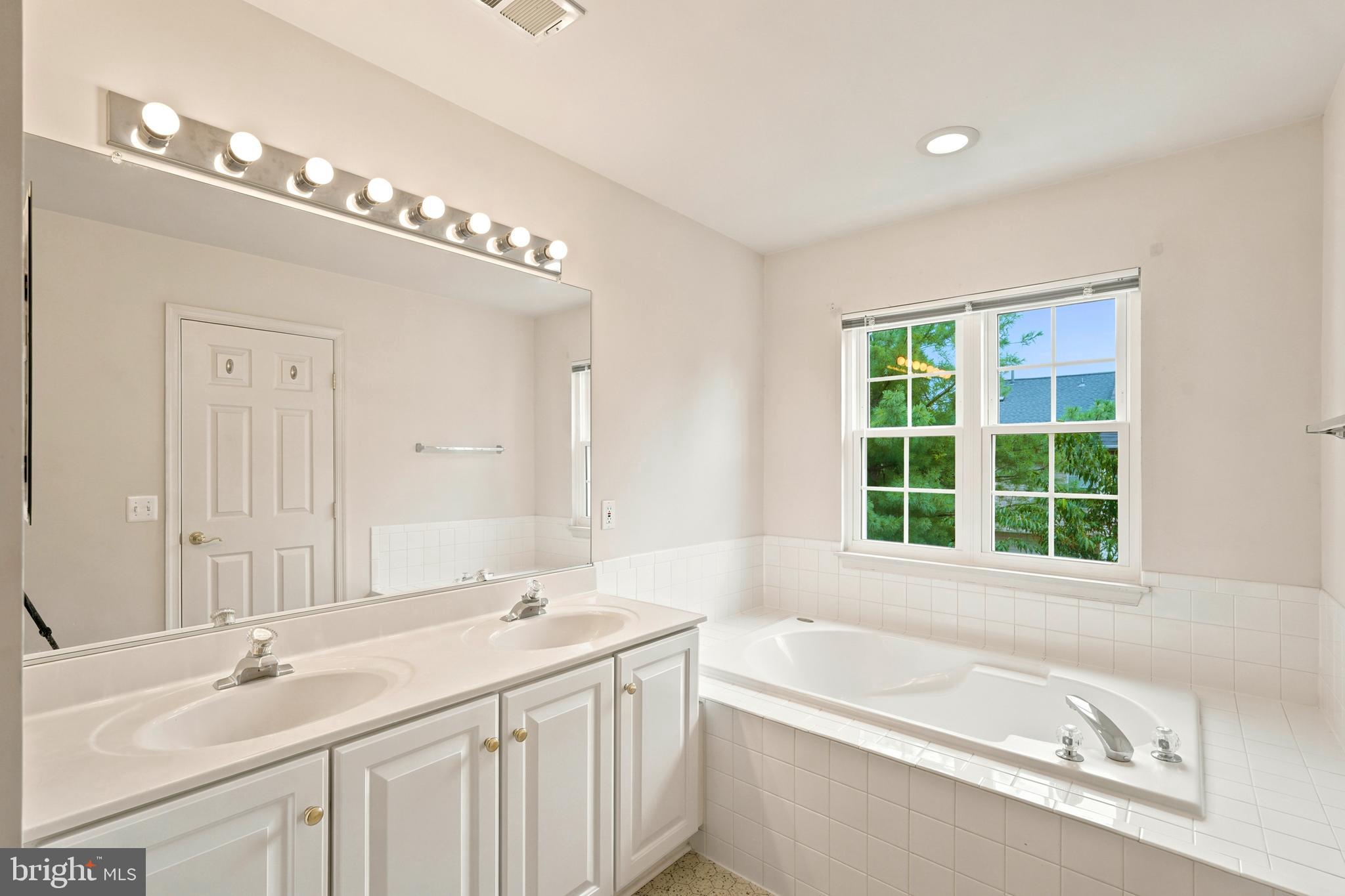 POTOMAC STATION - Residential
