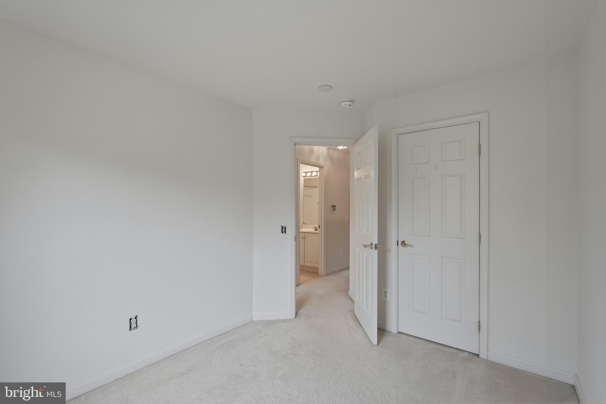POTOMAC STATION - Residential
