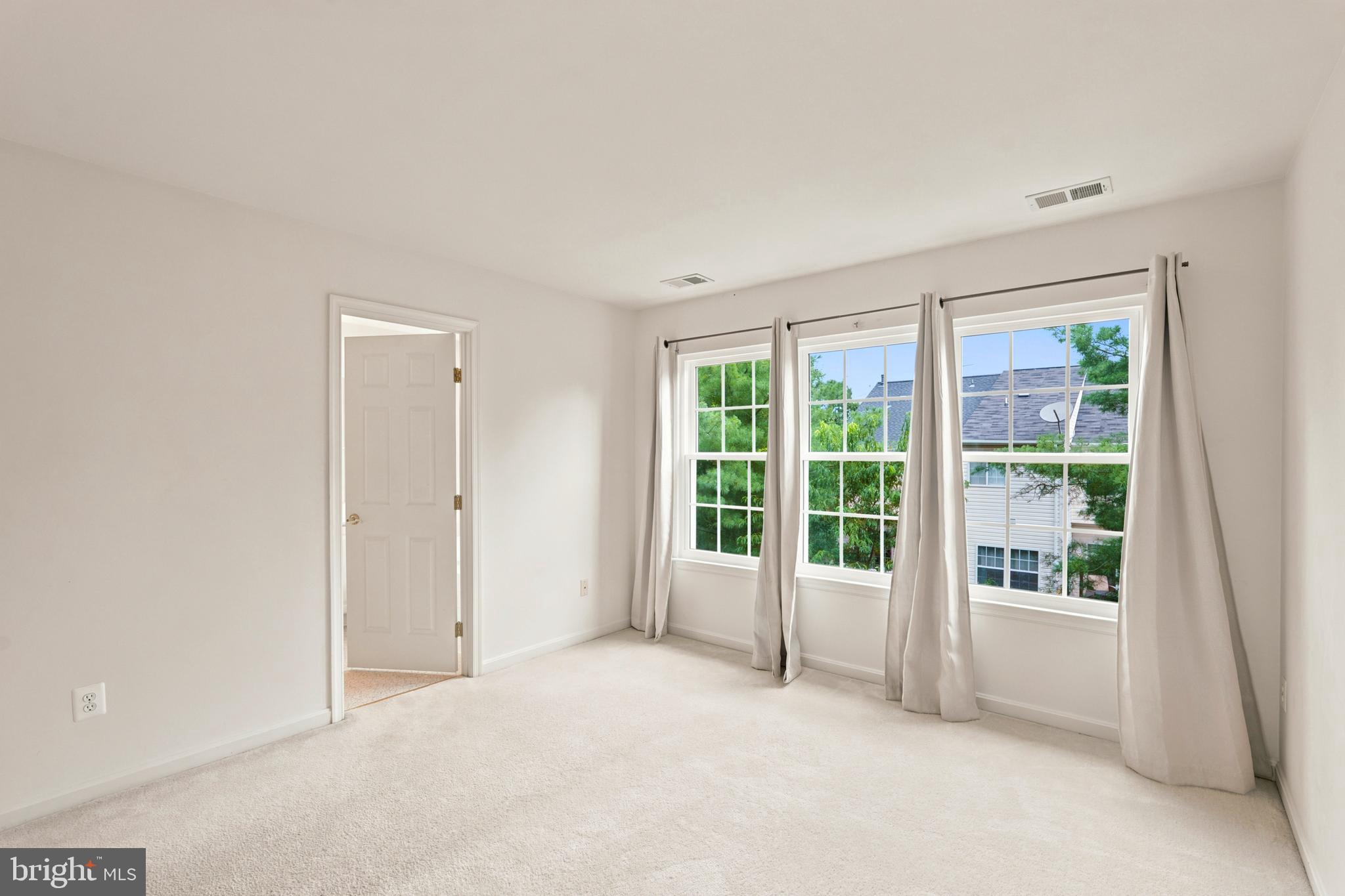 POTOMAC STATION - Residential