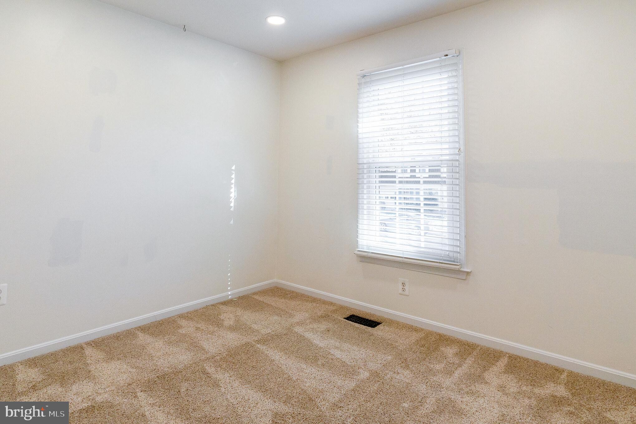 ROLLING FOREST - Residential Lease
