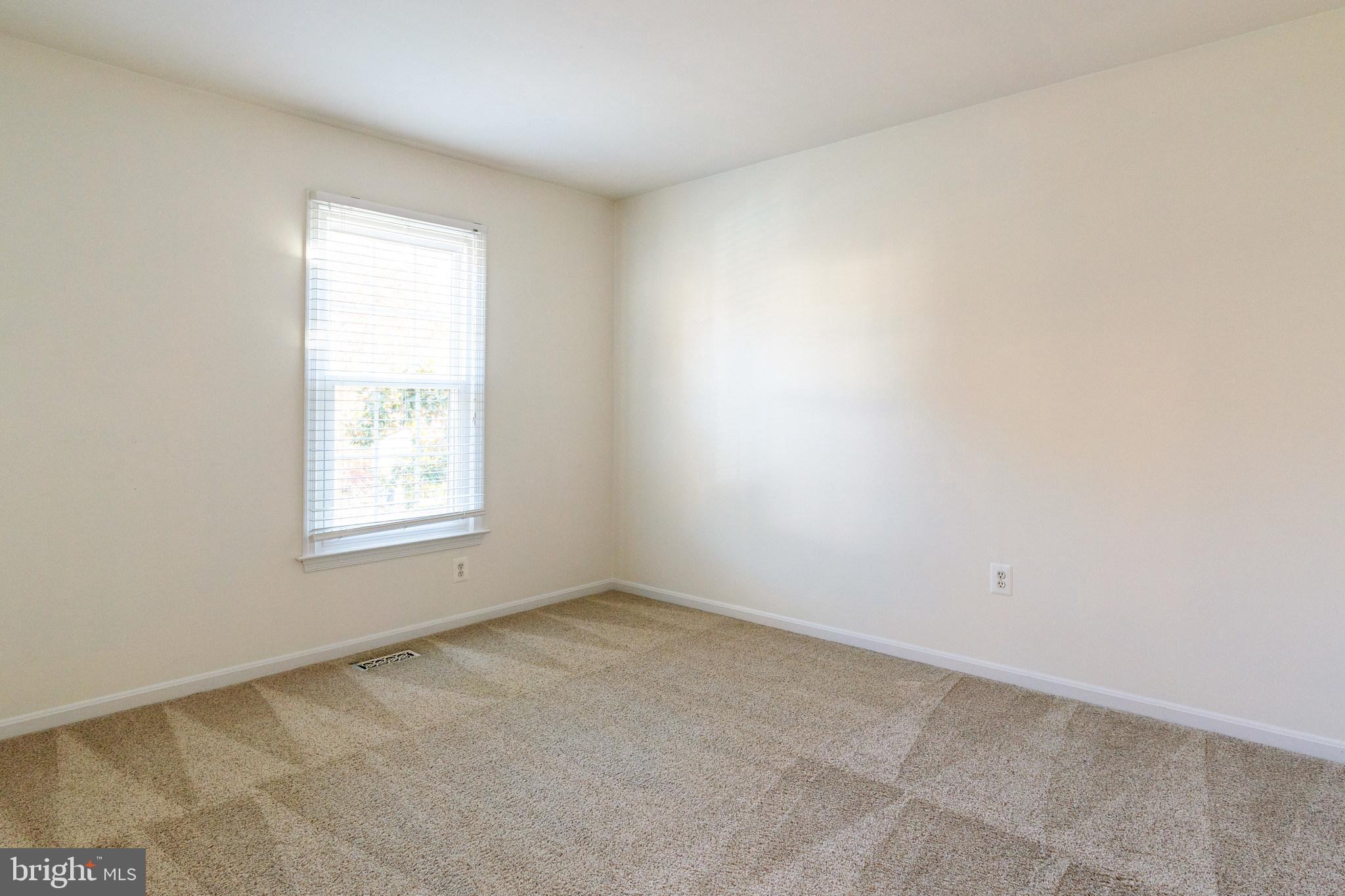 ROLLING FOREST - Residential Lease