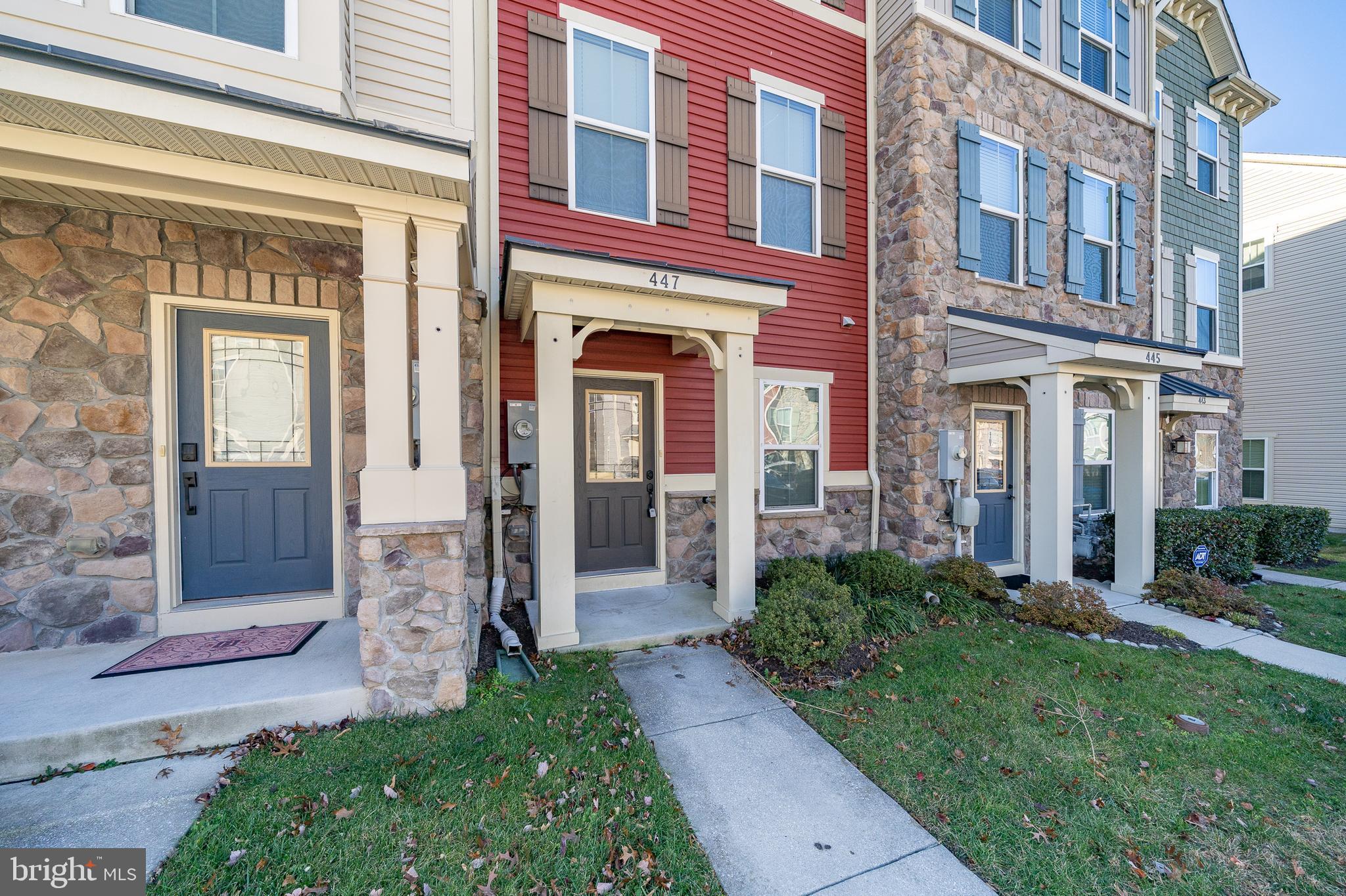 CREEKSIDE VILLAGE AT TANYARD SPRINGS - Residential