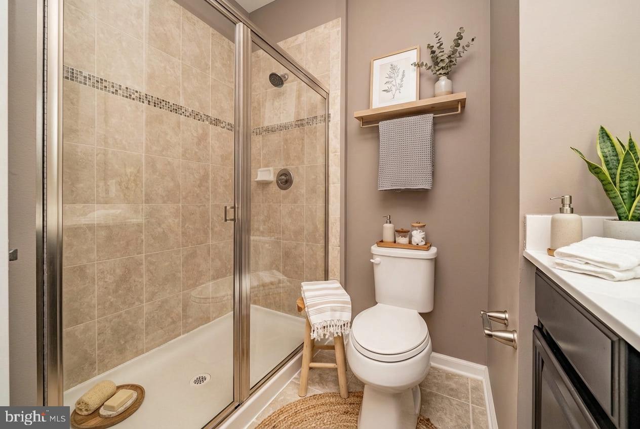 CREEKSIDE VILLAGE AT TANYARD SPRINGS - Residential