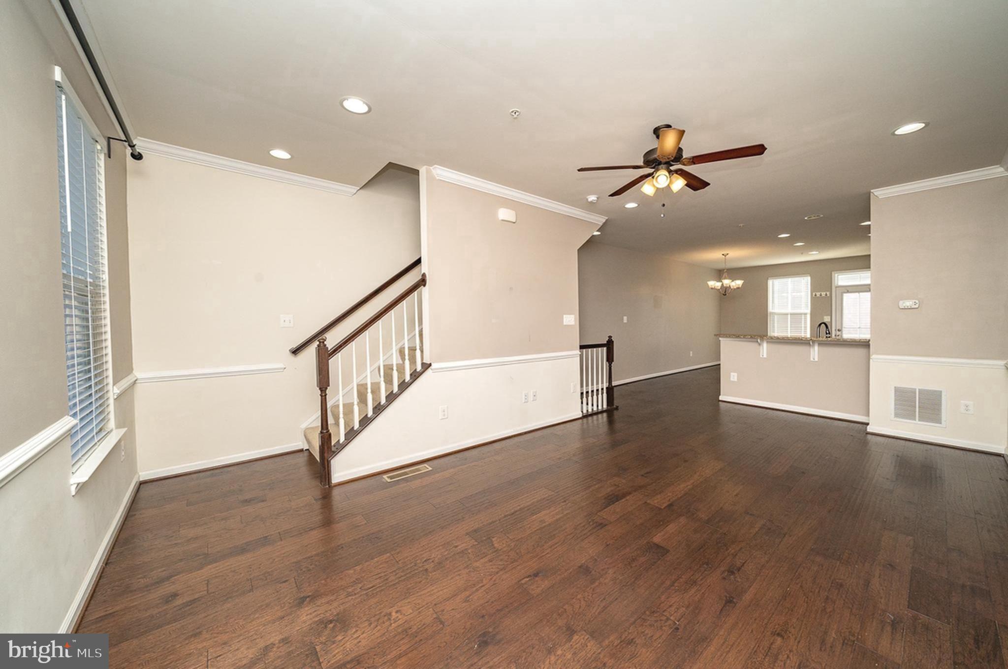 CREEKSIDE VILLAGE AT TANYARD SPRINGS - Residential