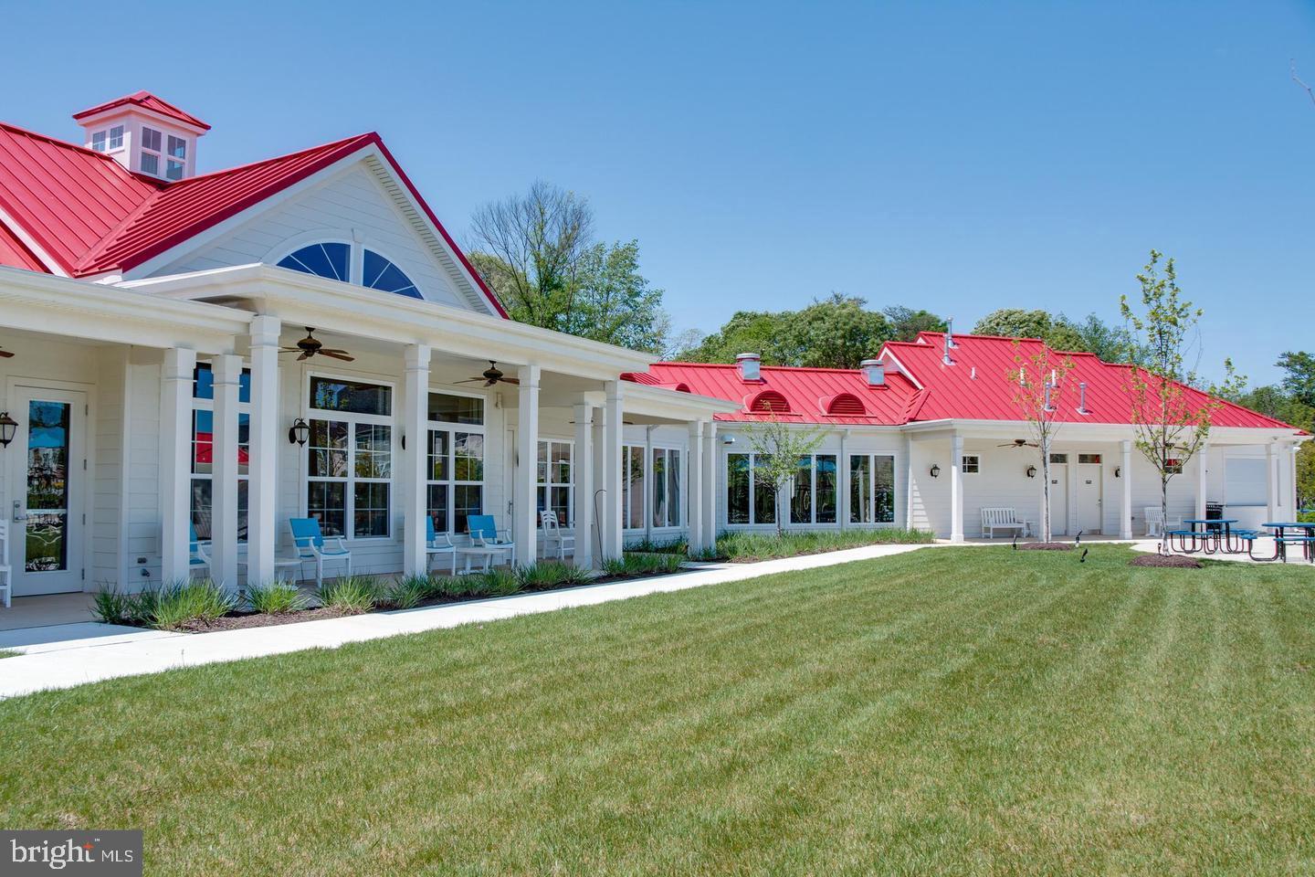 CREEKSIDE VILLAGE AT TANYARD SPRINGS - Residential