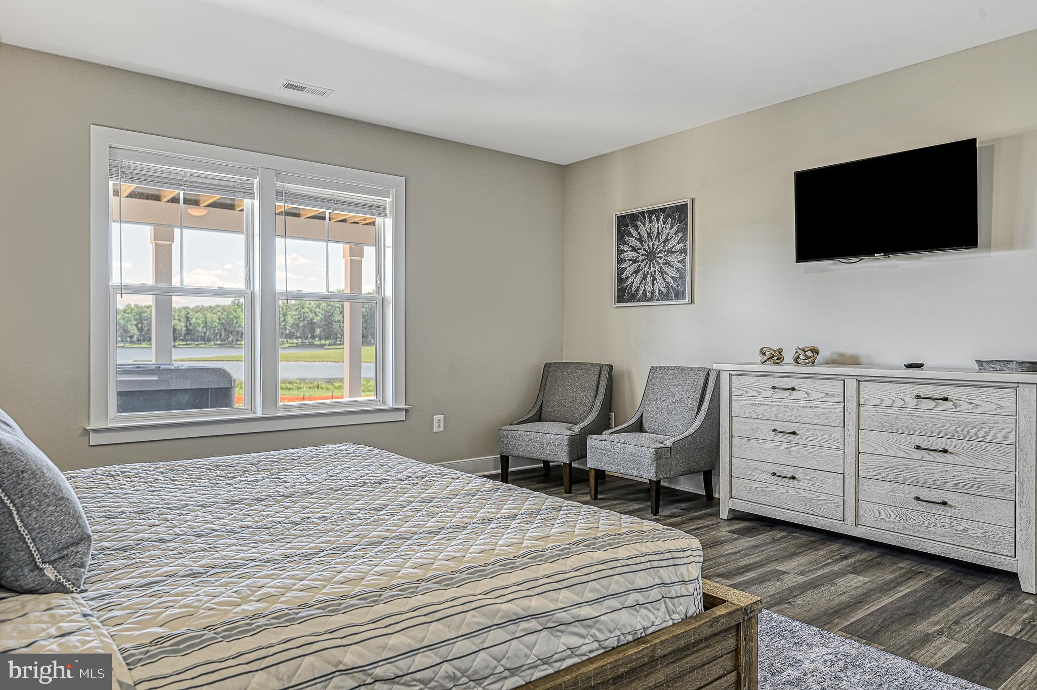 ROCK ISLAND LANDING - Residential
