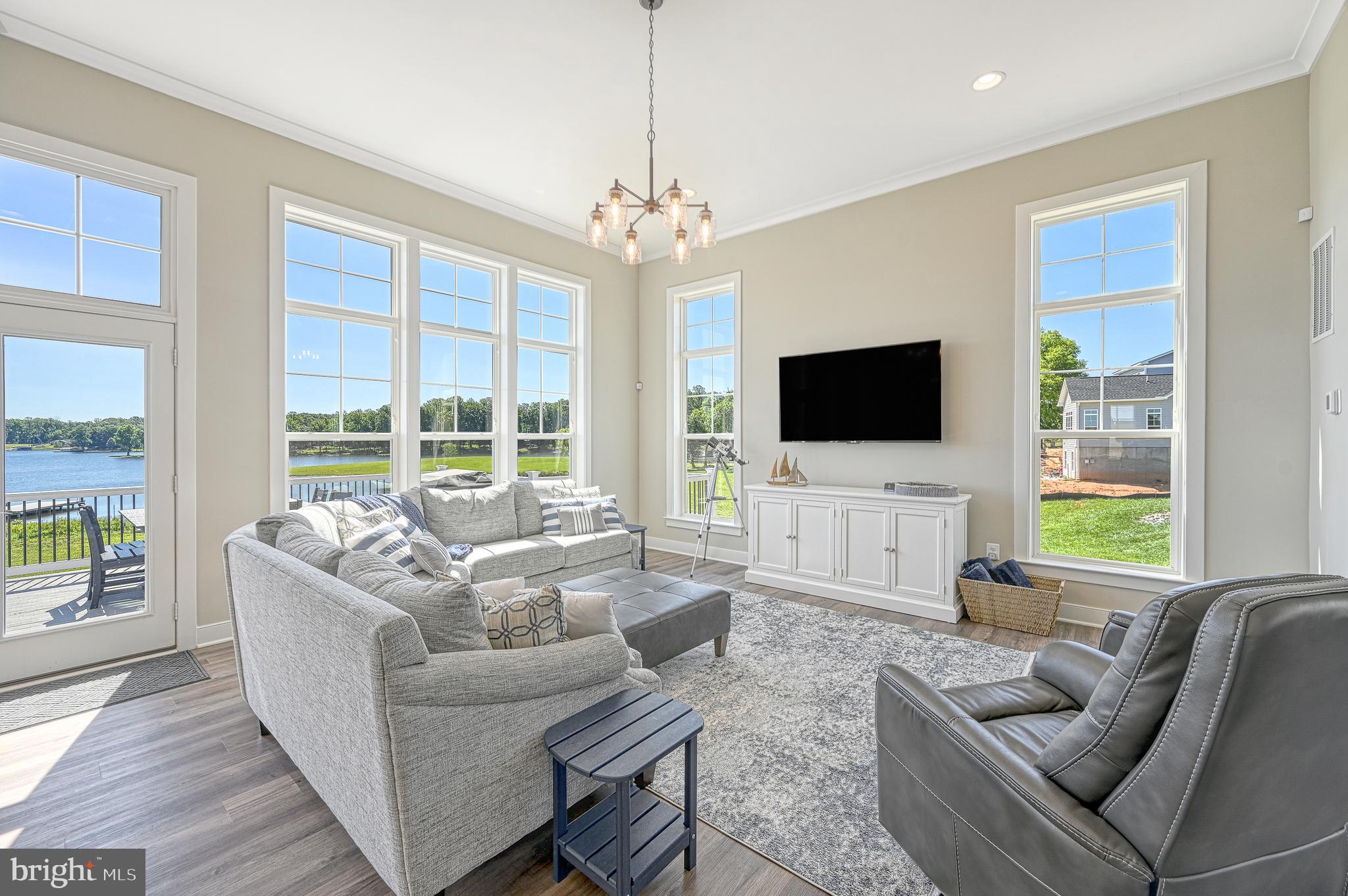ROCK ISLAND LANDING - Residential