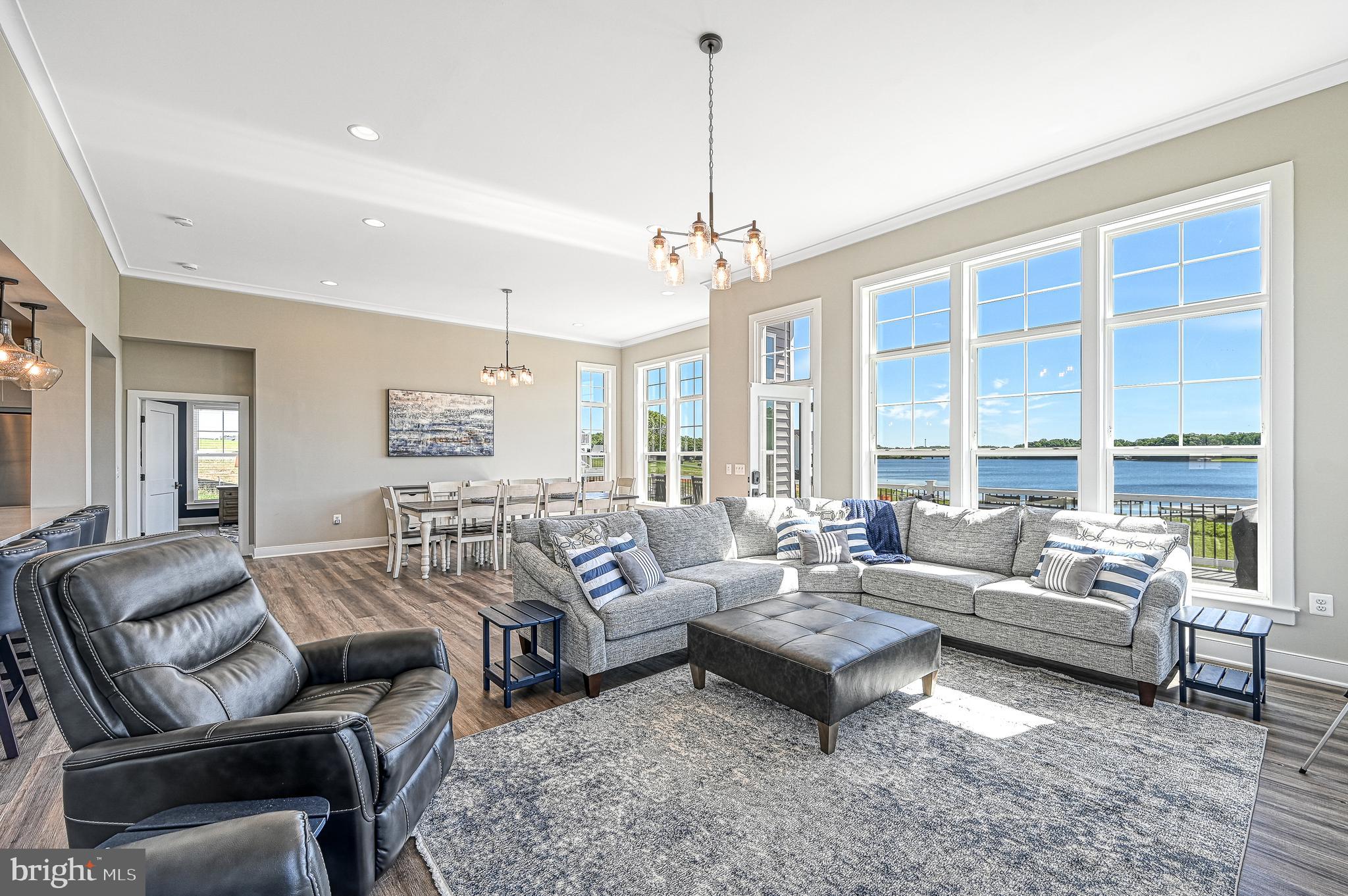 ROCK ISLAND LANDING - Residential