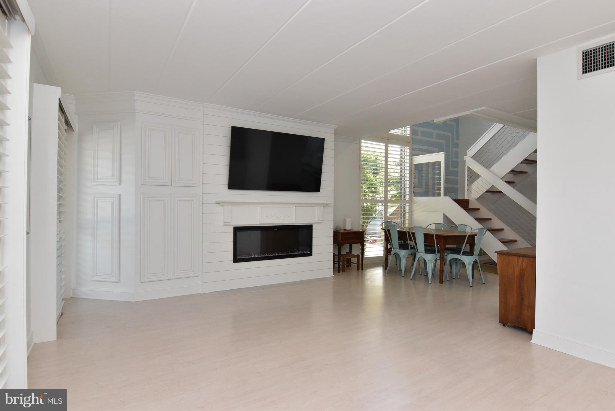 NORTH REHOBOTH - Residential