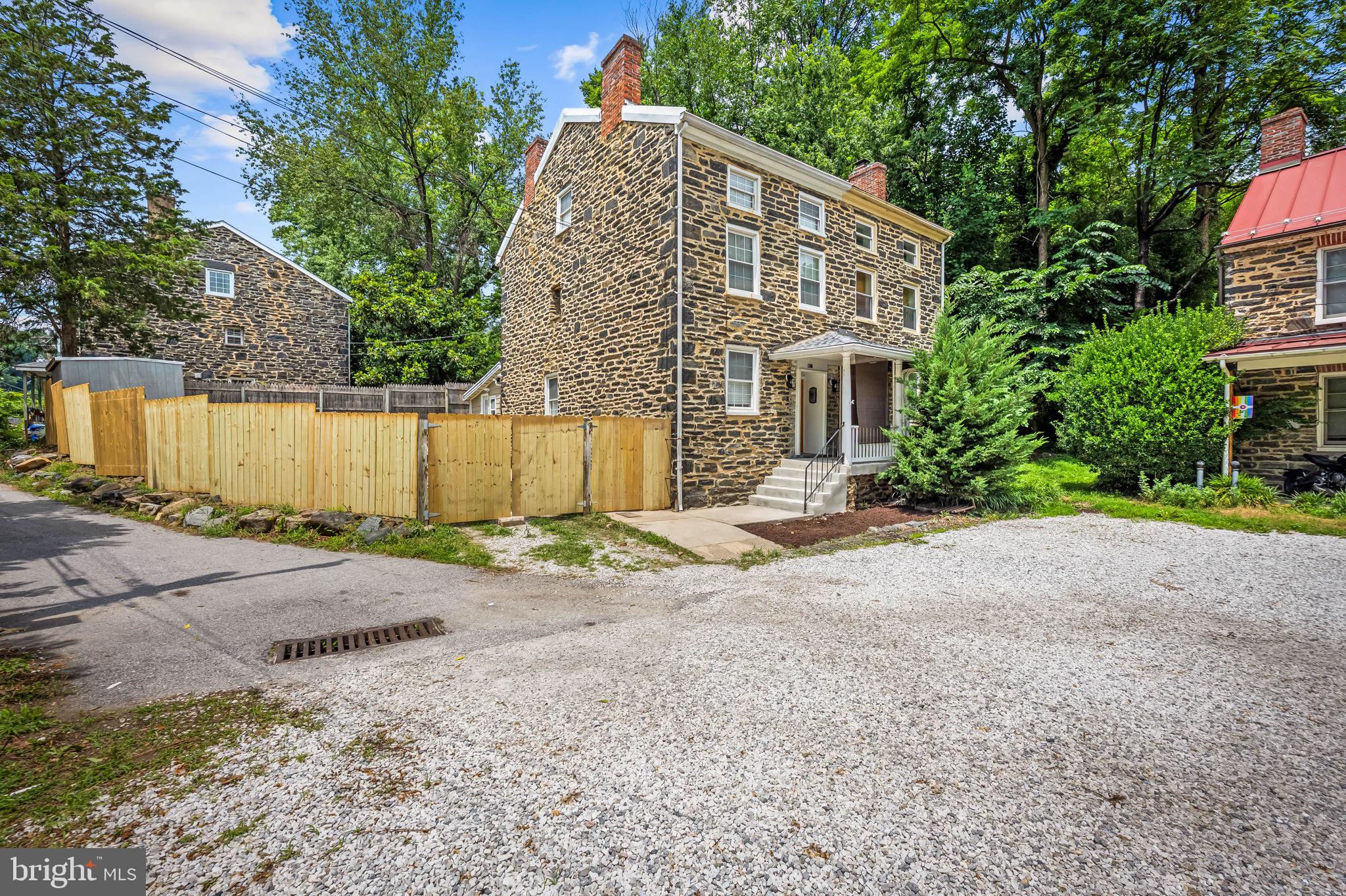 HAMPDEN HISTORIC DISTRICT - Residential