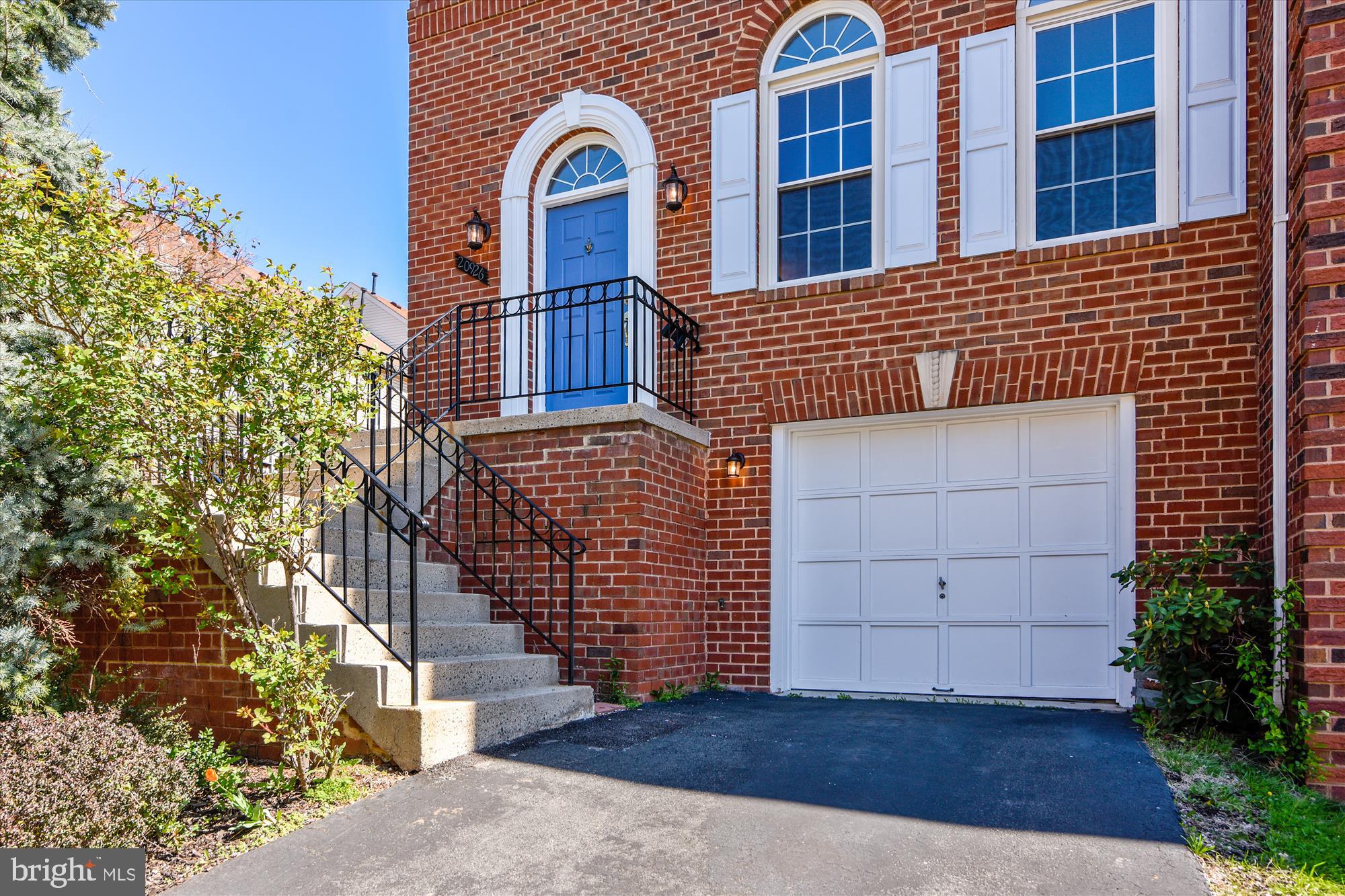 POTOMAC LAKES - Residential