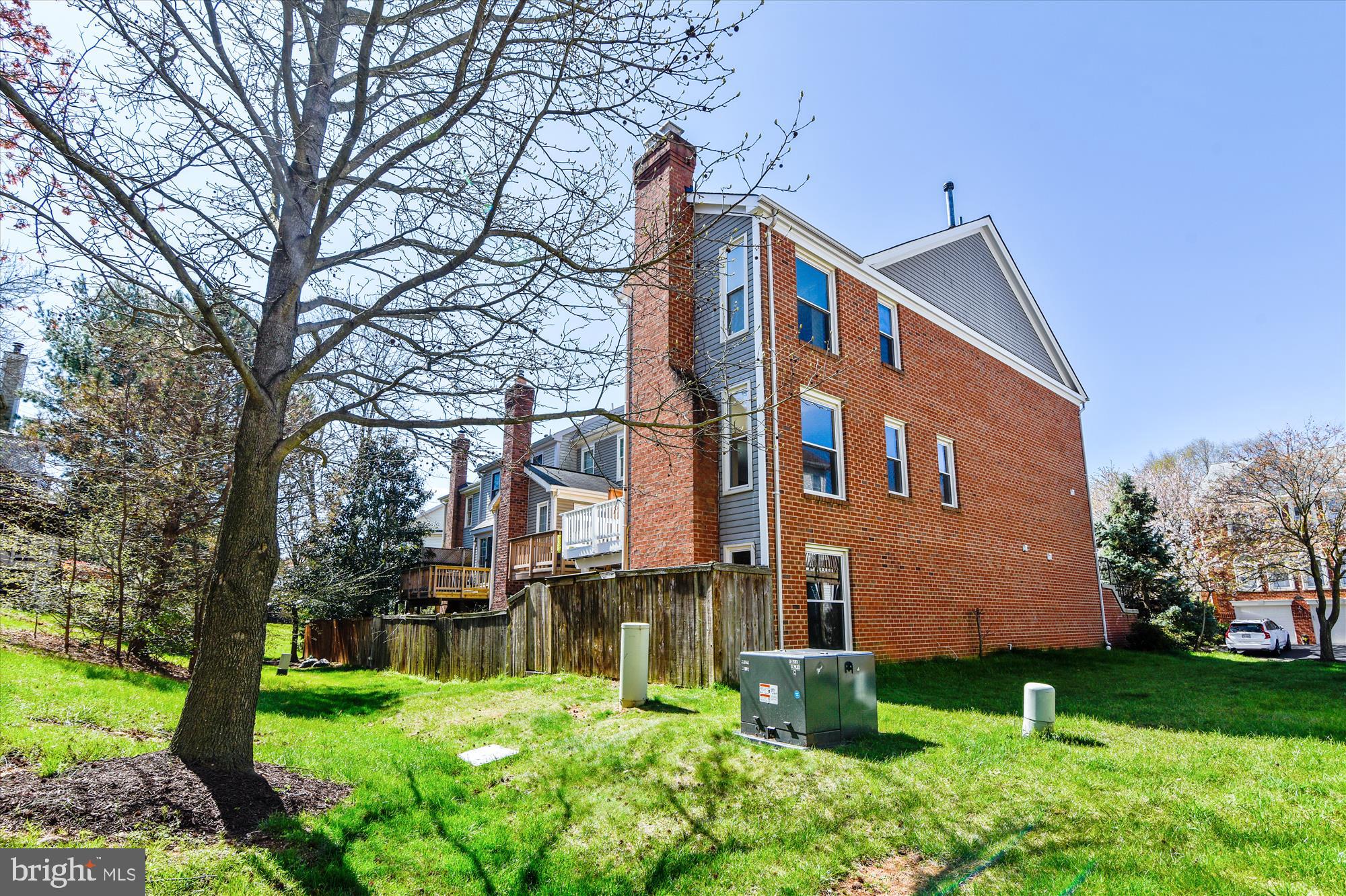 POTOMAC LAKES - Residential