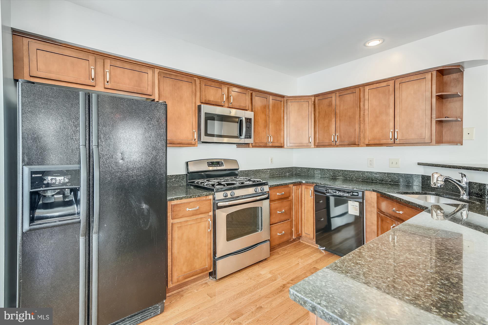 POTOMAC LAKES - Residential